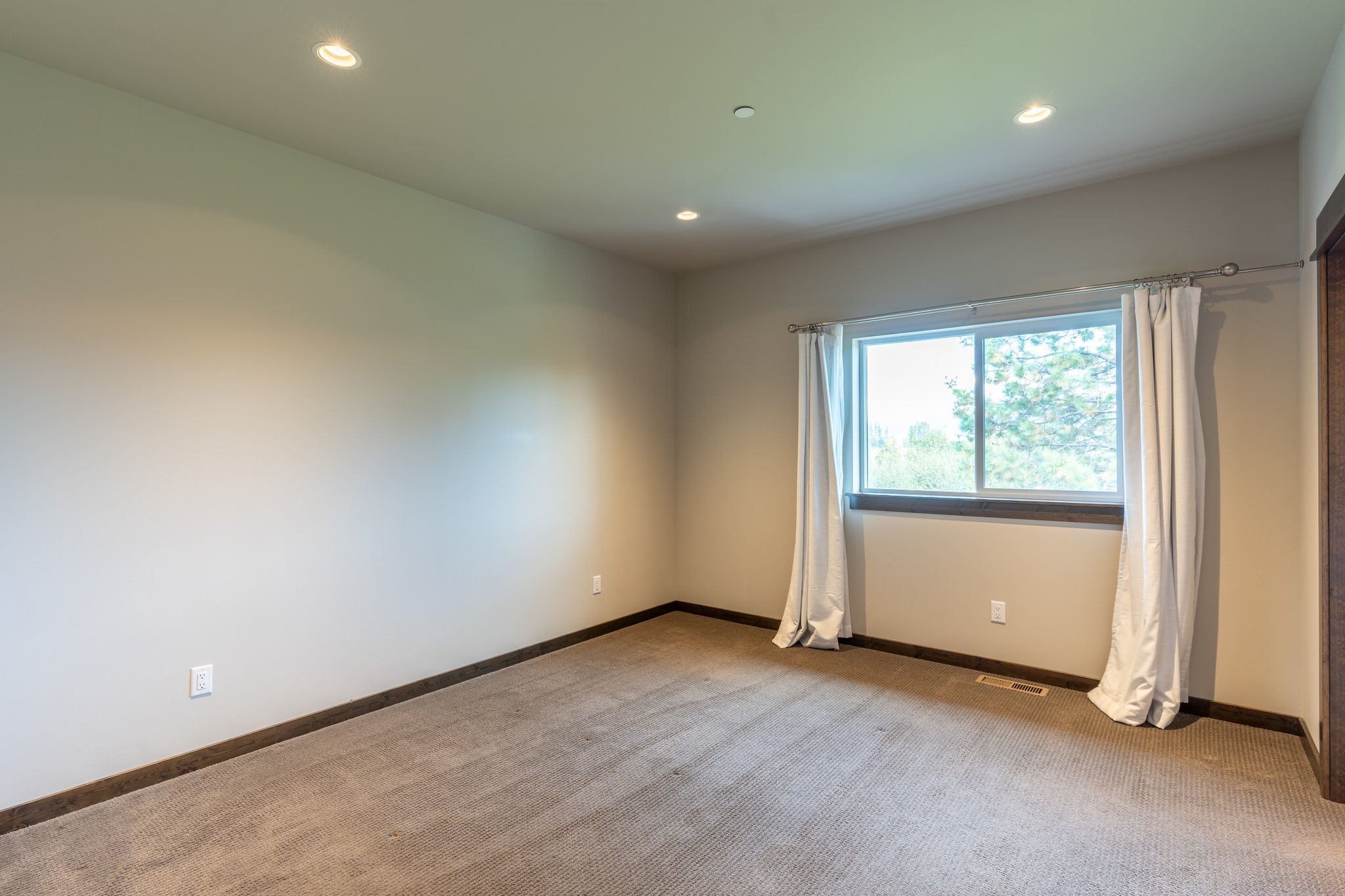 6235 Shiloh Avenue Property Photo 11