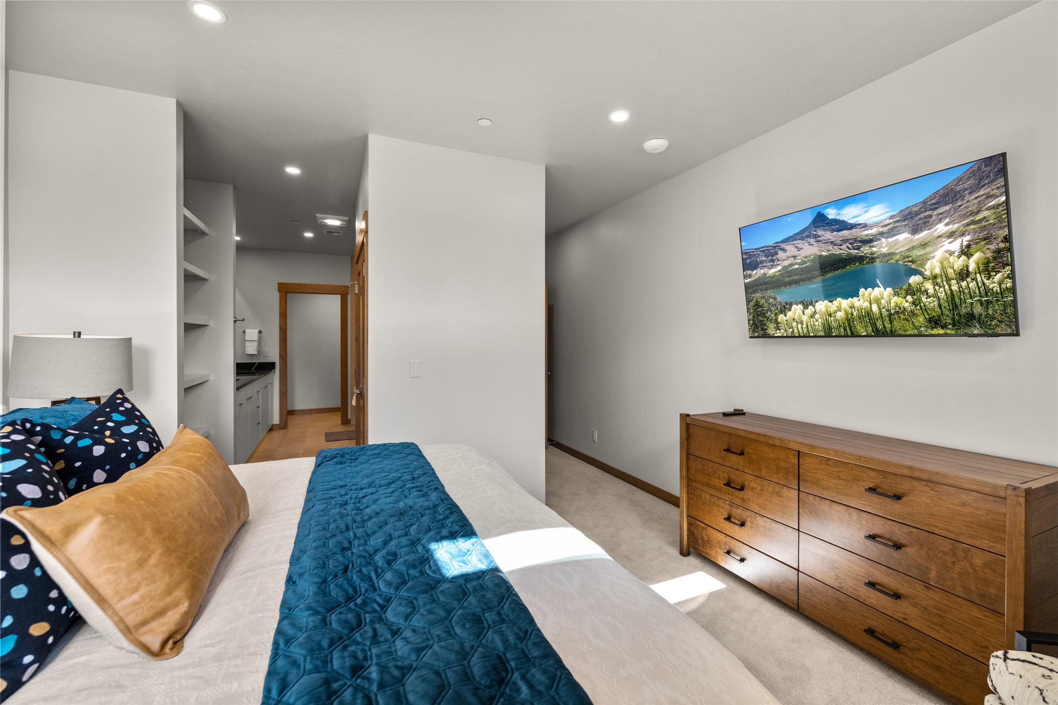86 Serpentine Circle 202 Property Photo 15