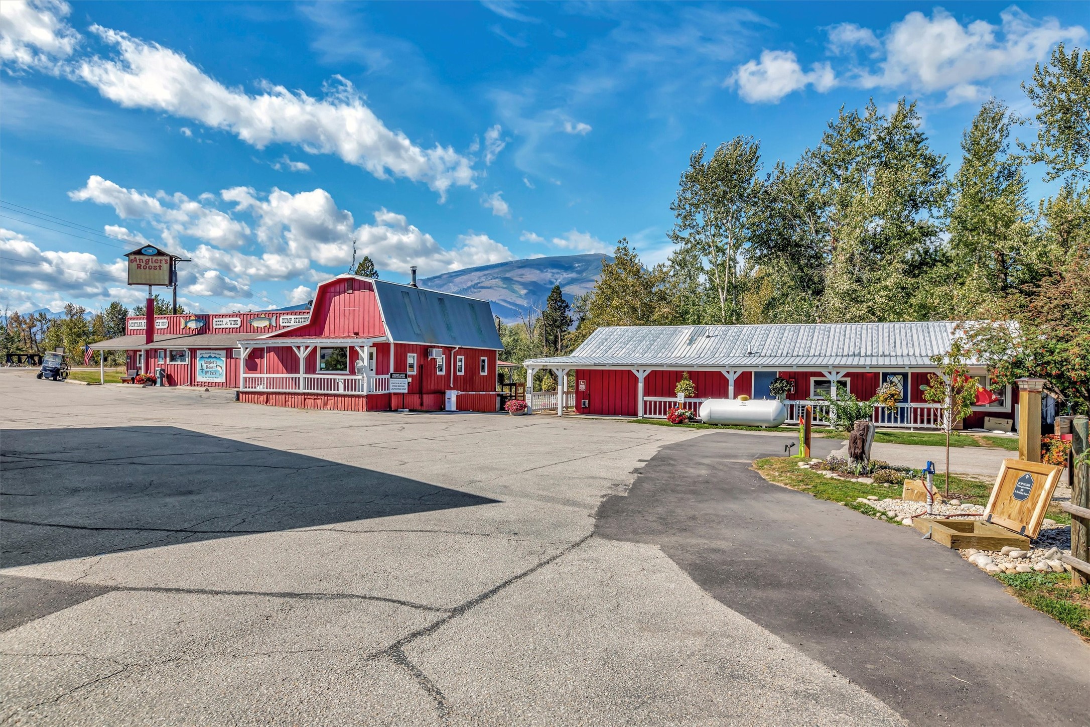 815 Us Highway 93 S Property Photo