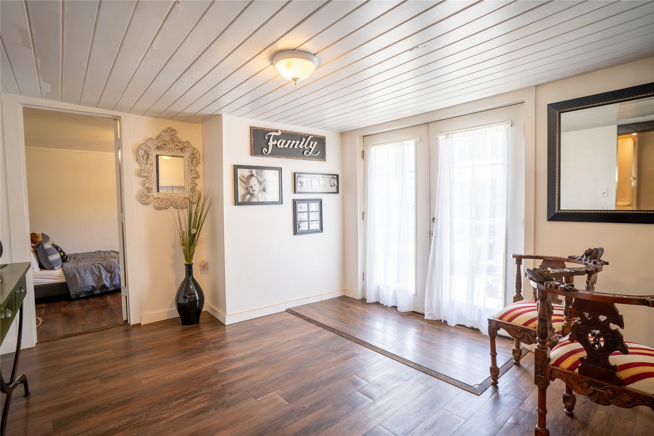 330 2nd Avenue W Property Photo 17