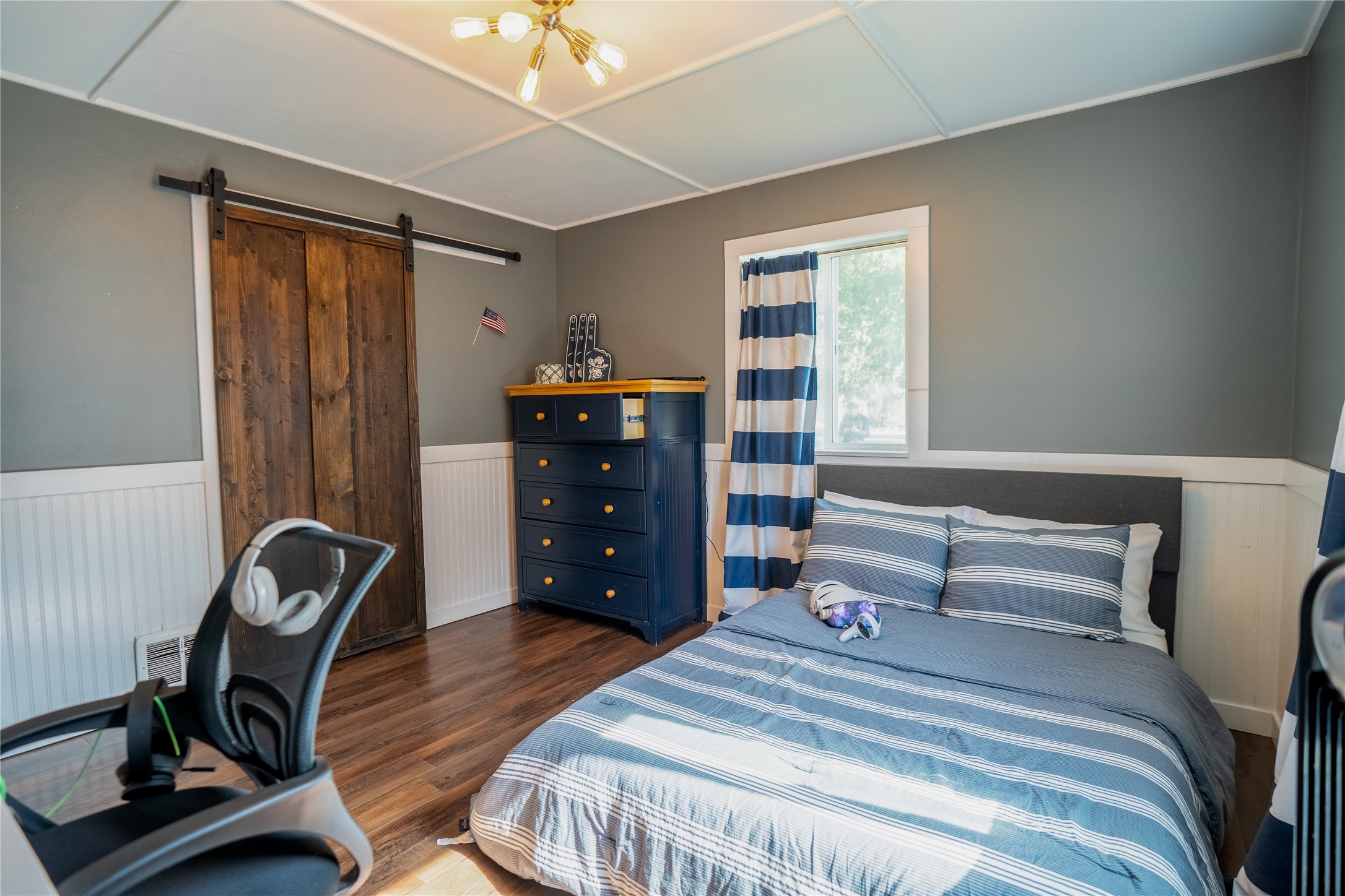 330 2nd Avenue W Property Photo 20