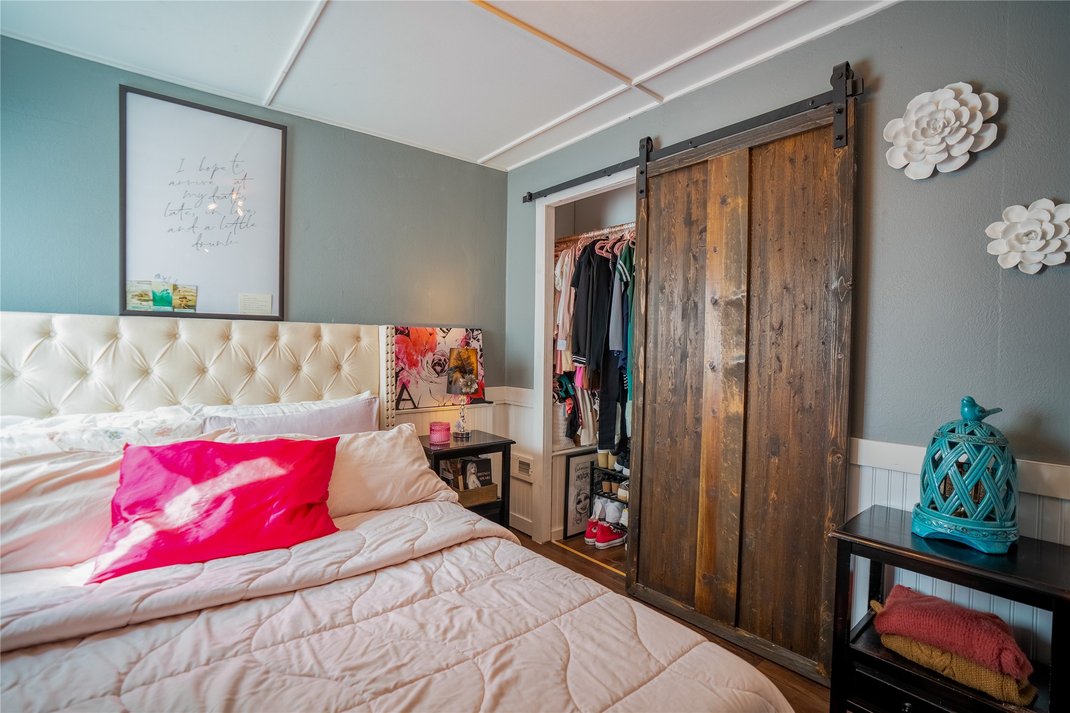 330 2nd Avenue W Property Photo 22