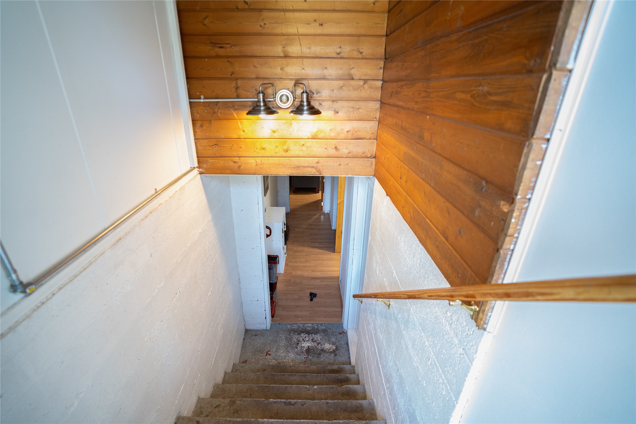 330 2nd Avenue W Property Photo 27