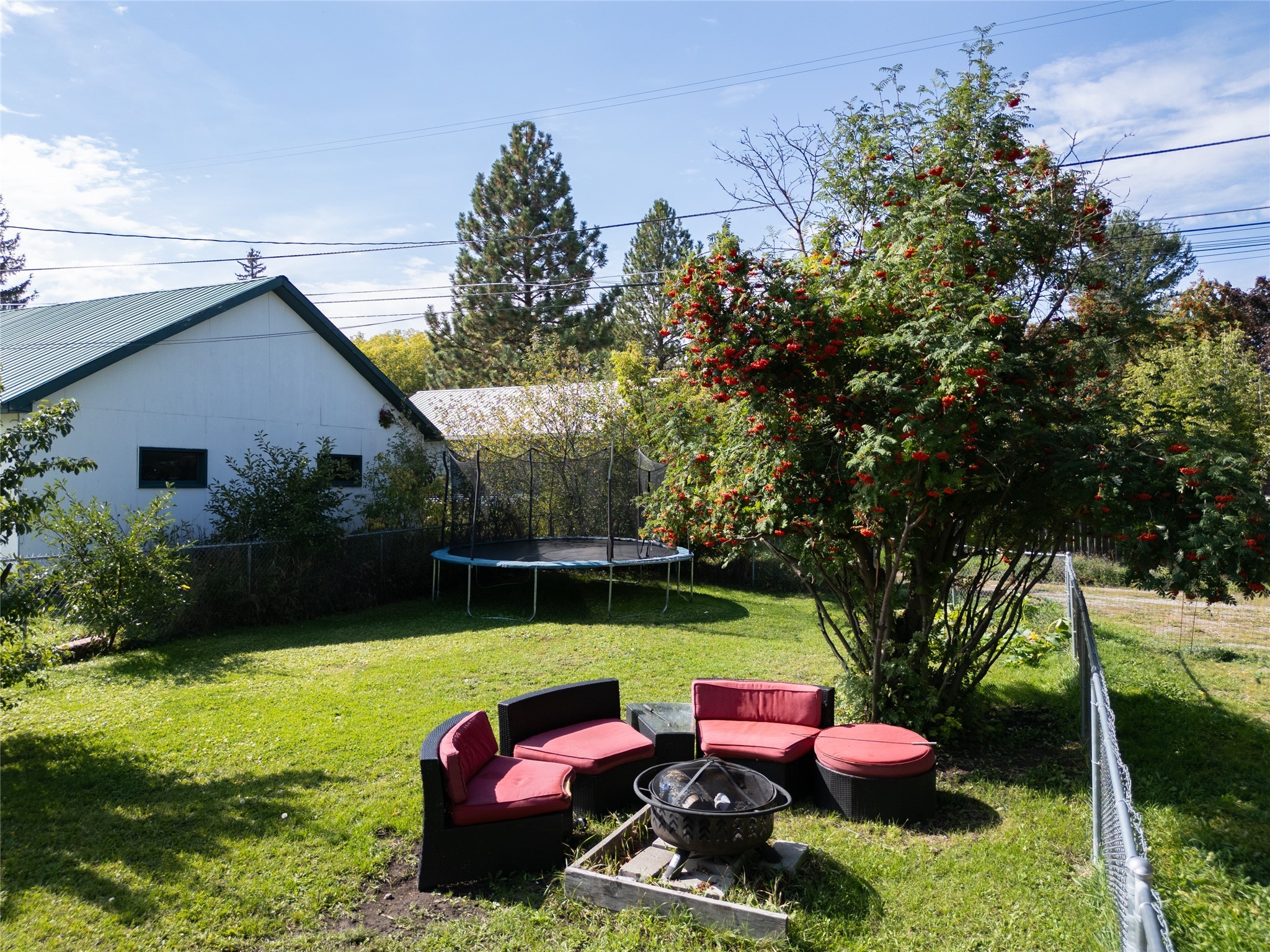 330 2nd Avenue W Property Photo 42