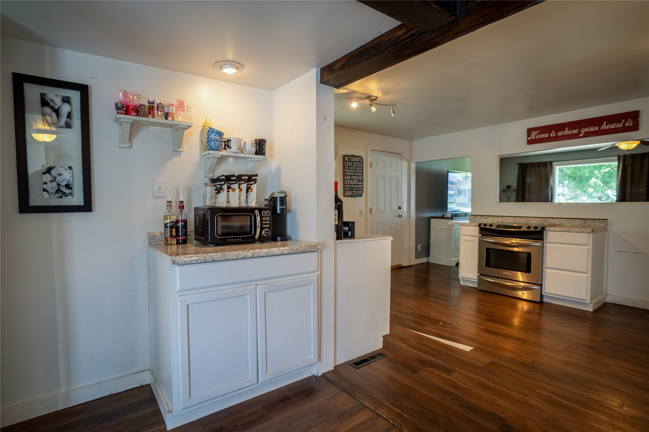 330 2nd Avenue W Property Photo 12