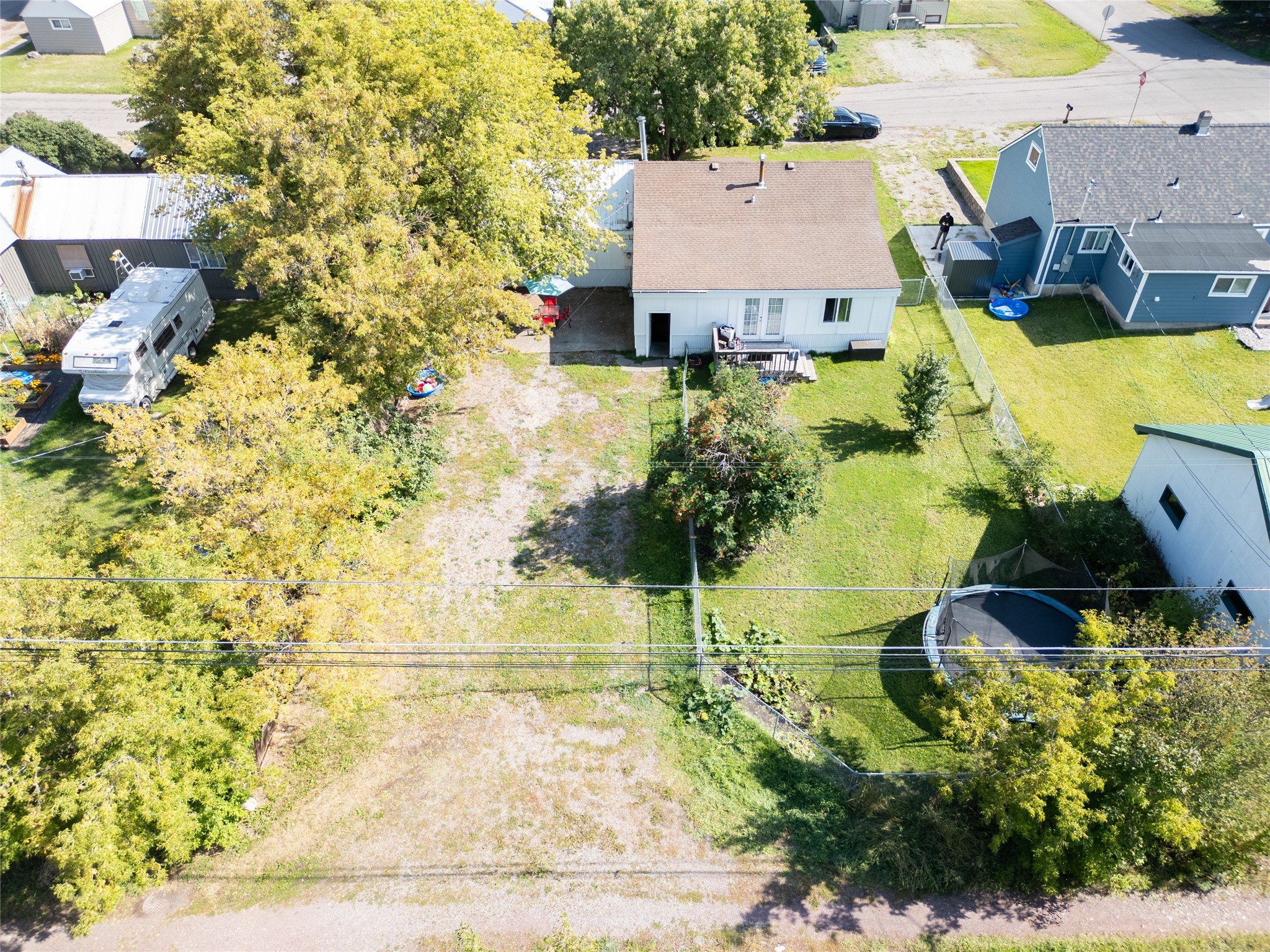 330 2nd Avenue W Property Photo 38