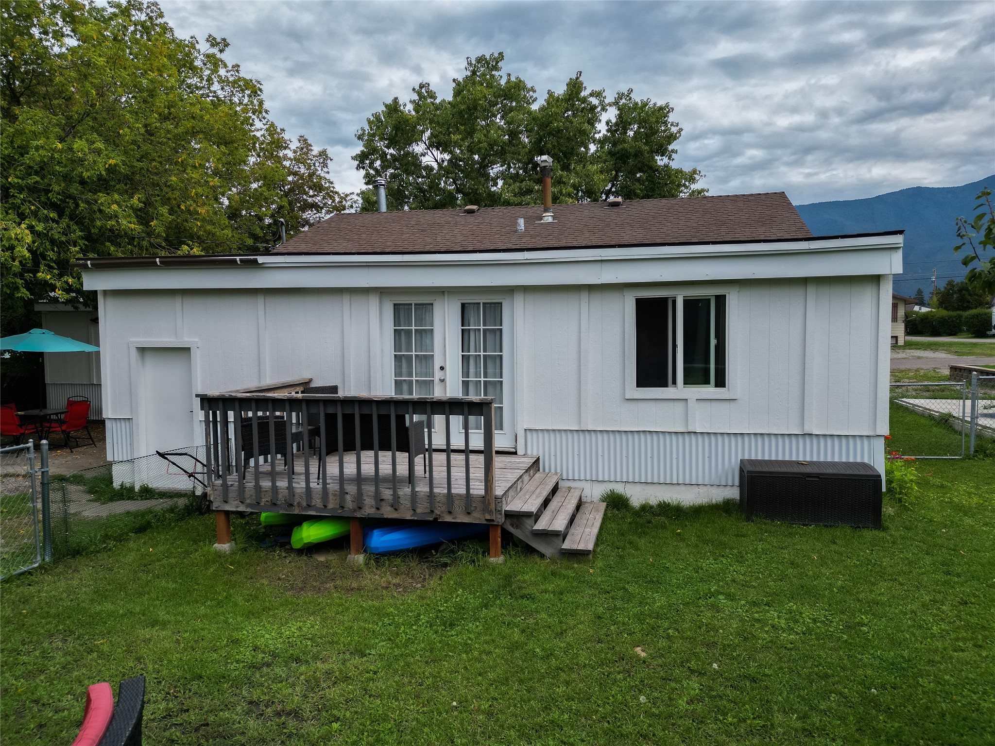330 2nd Avenue W Property Photo 41