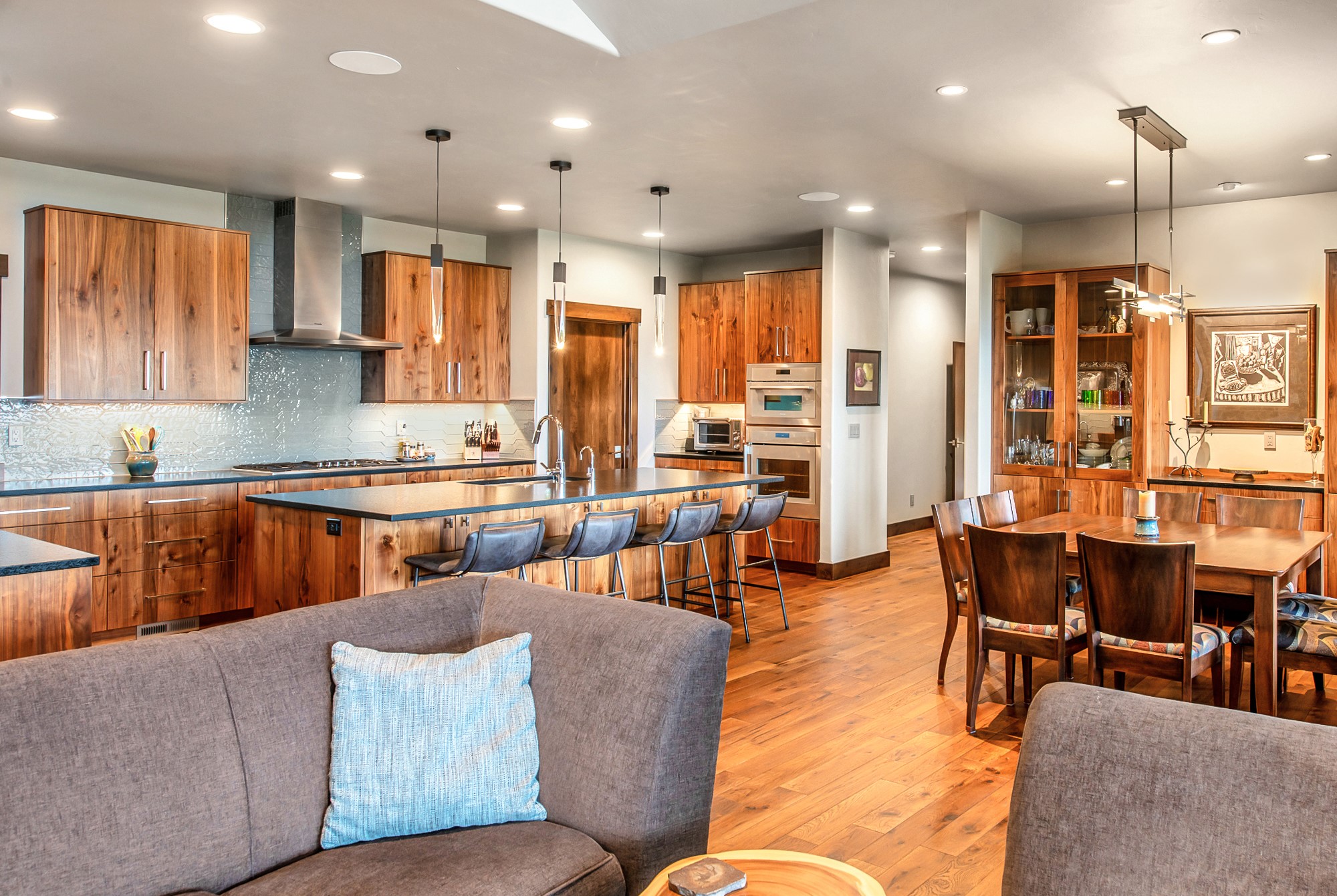 504 Ridge Line Drive Property Photo 32