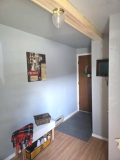 212 Millard Street S Property Photo 17