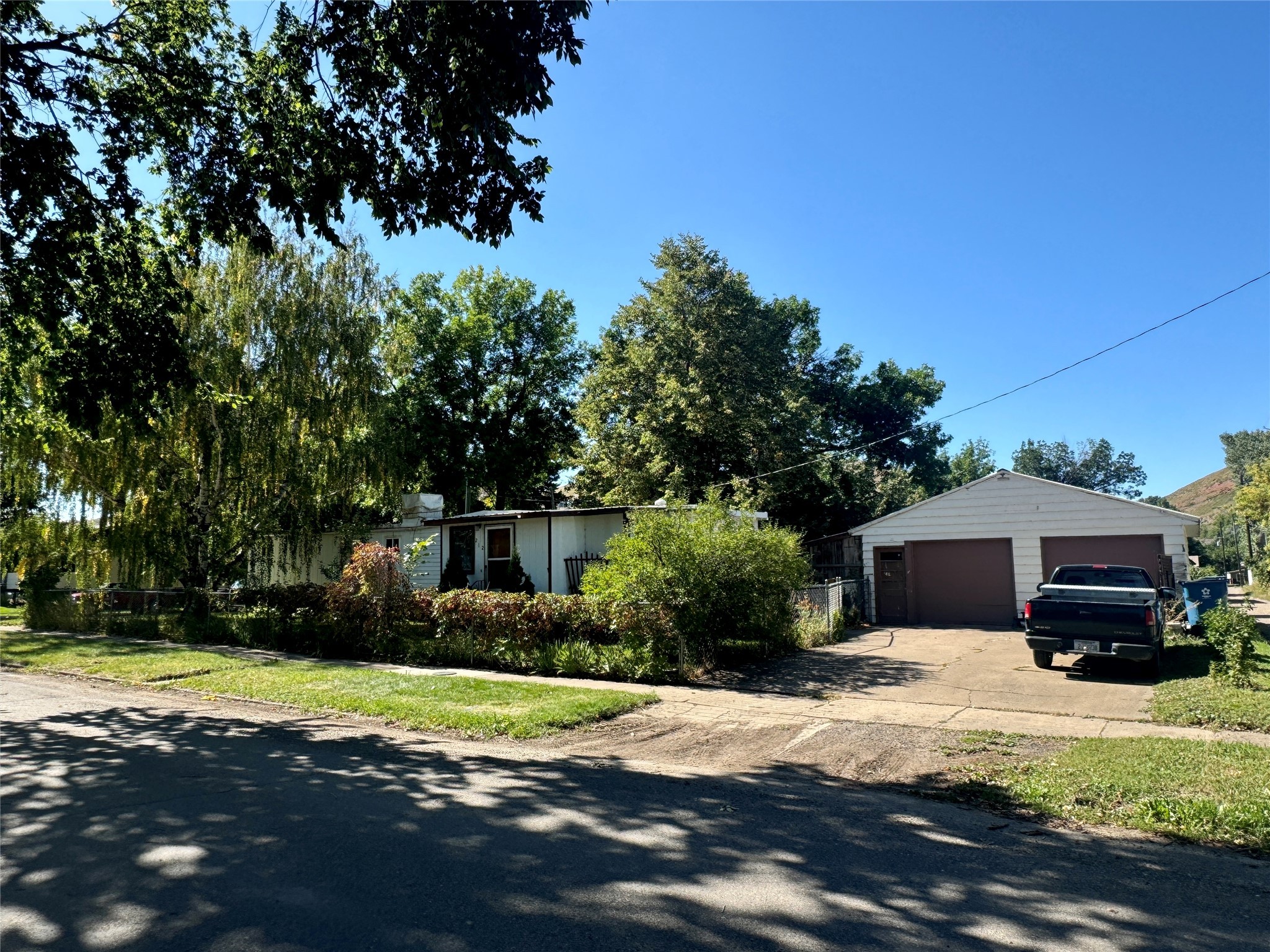 212 Millard Street S Property Photo 46