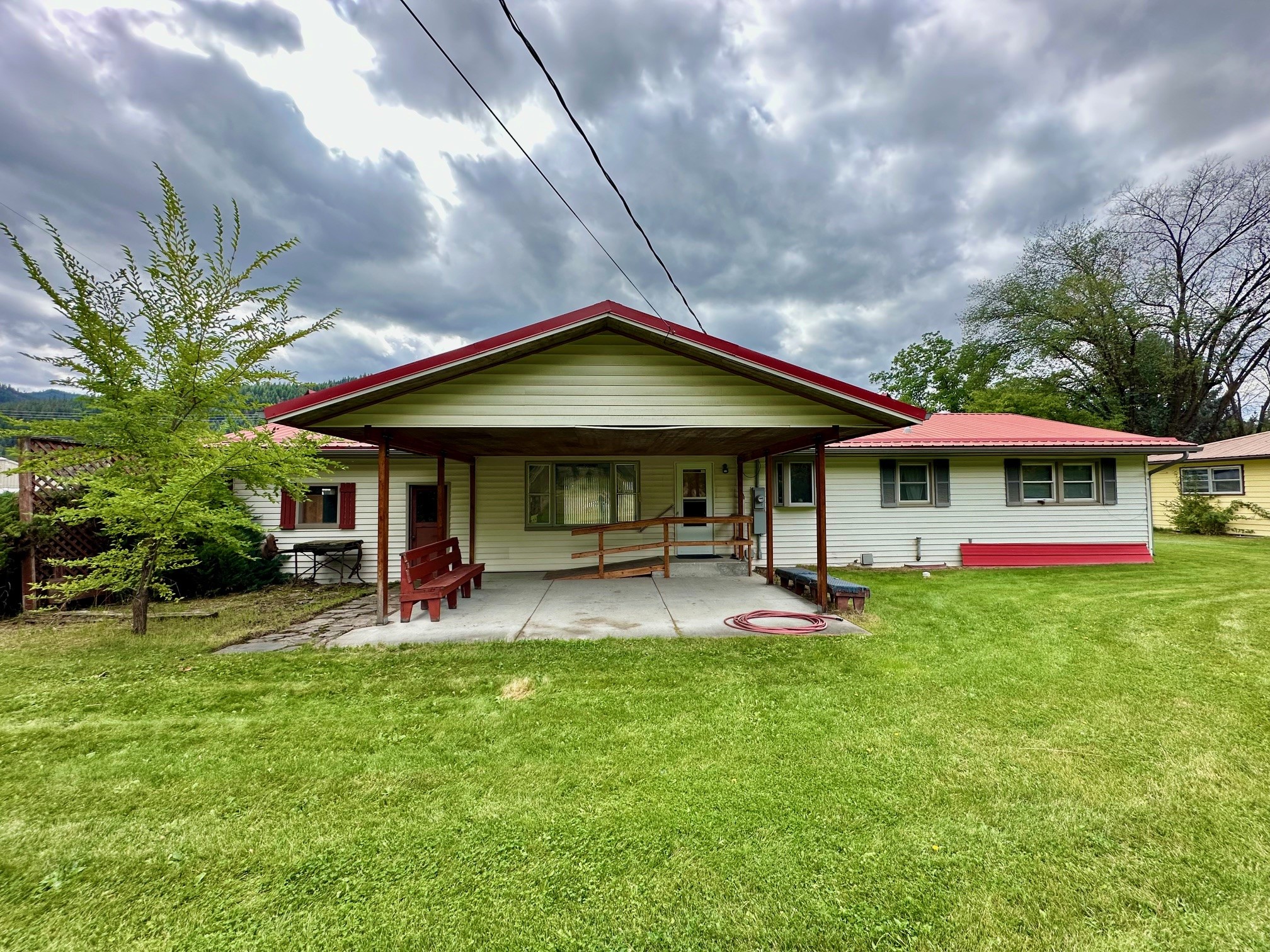 644 4th Avenue E Property Photo 37