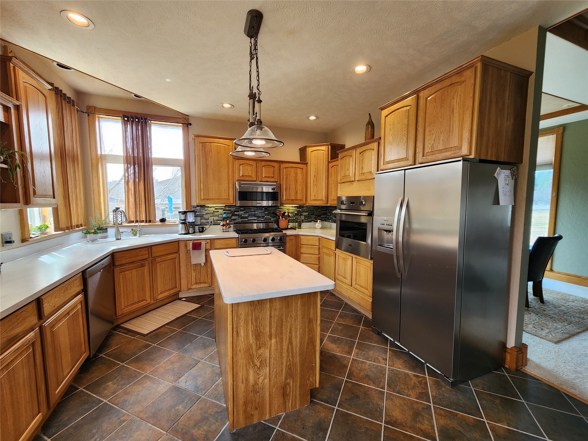 142 Edgewater Drive Property Photo 15