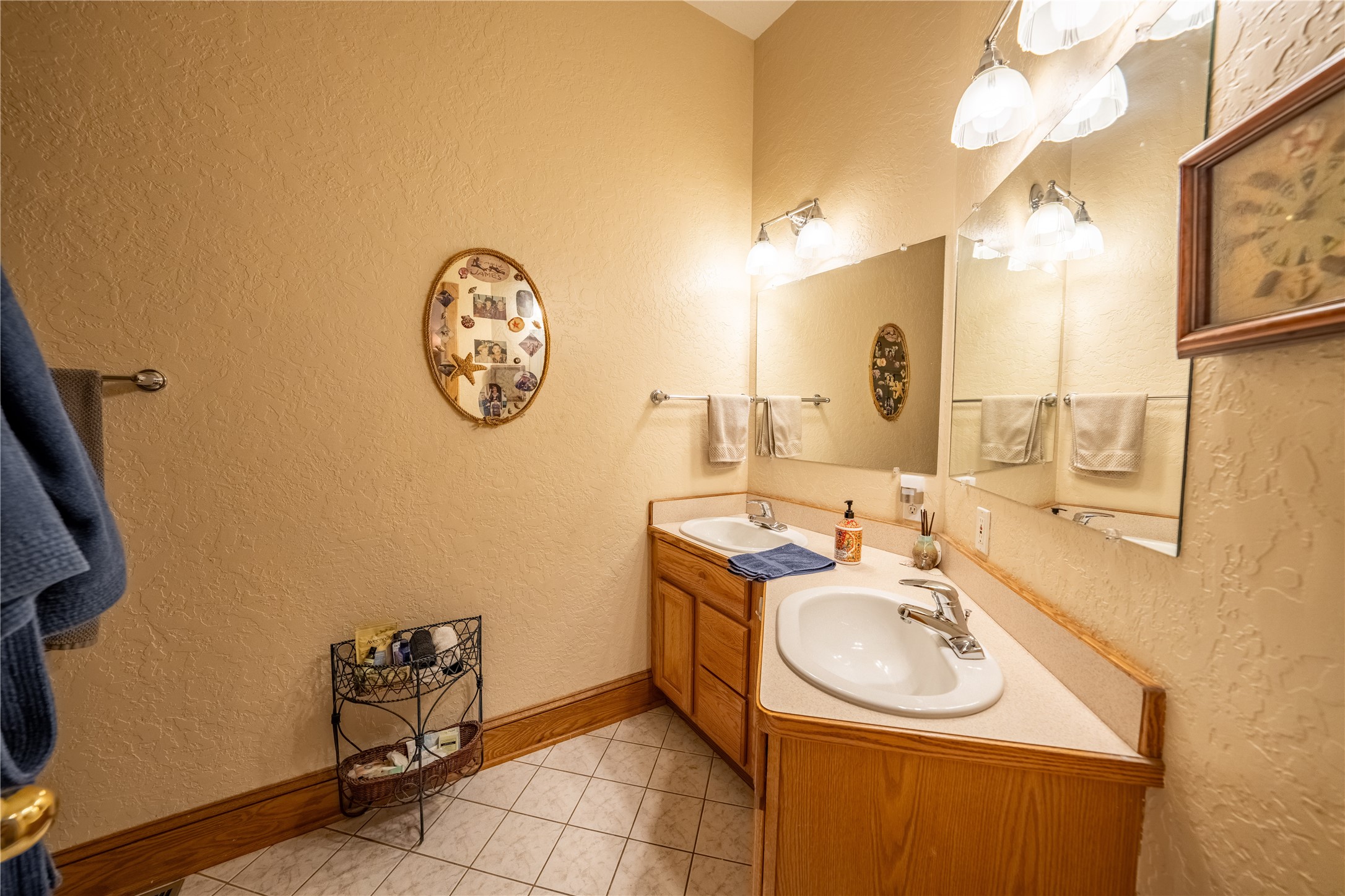 142 Edgewater Drive Property Photo 44