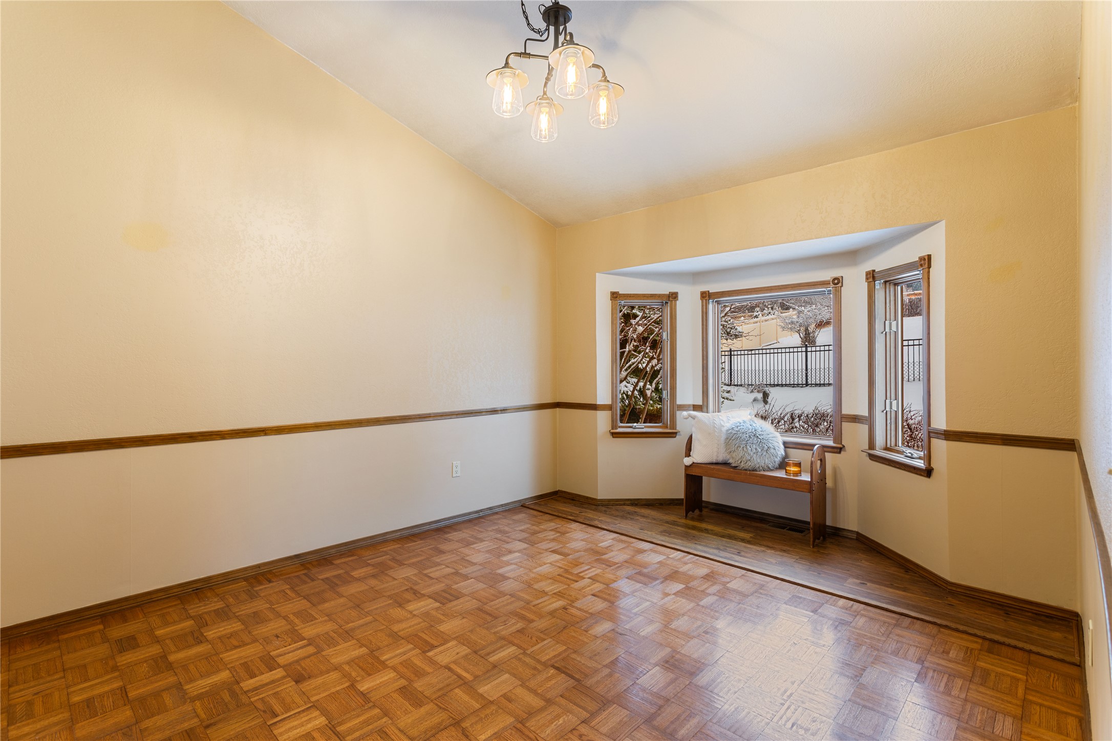 111 Fairway Drive Property Photo 5