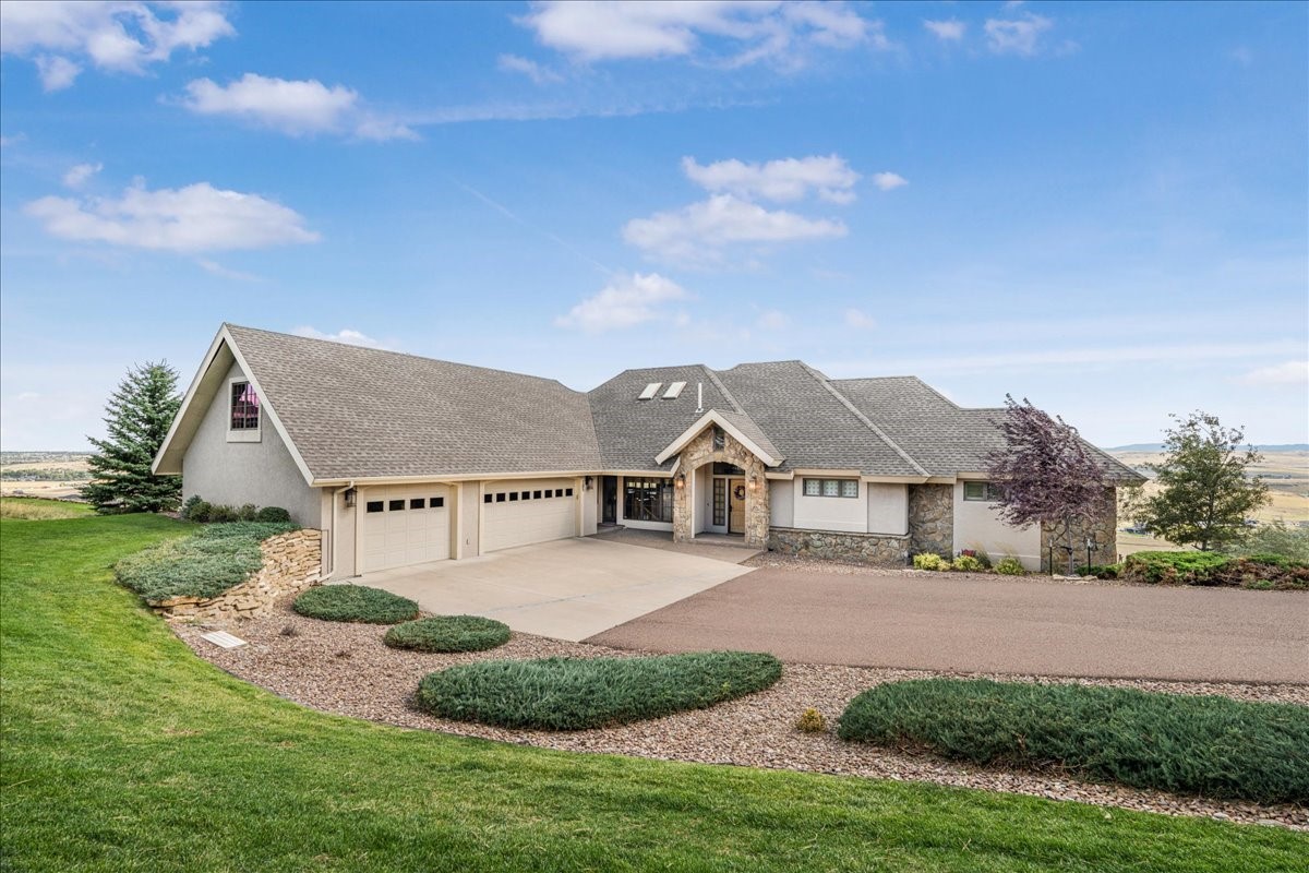 105 Spring Tree Road Property Photo 3