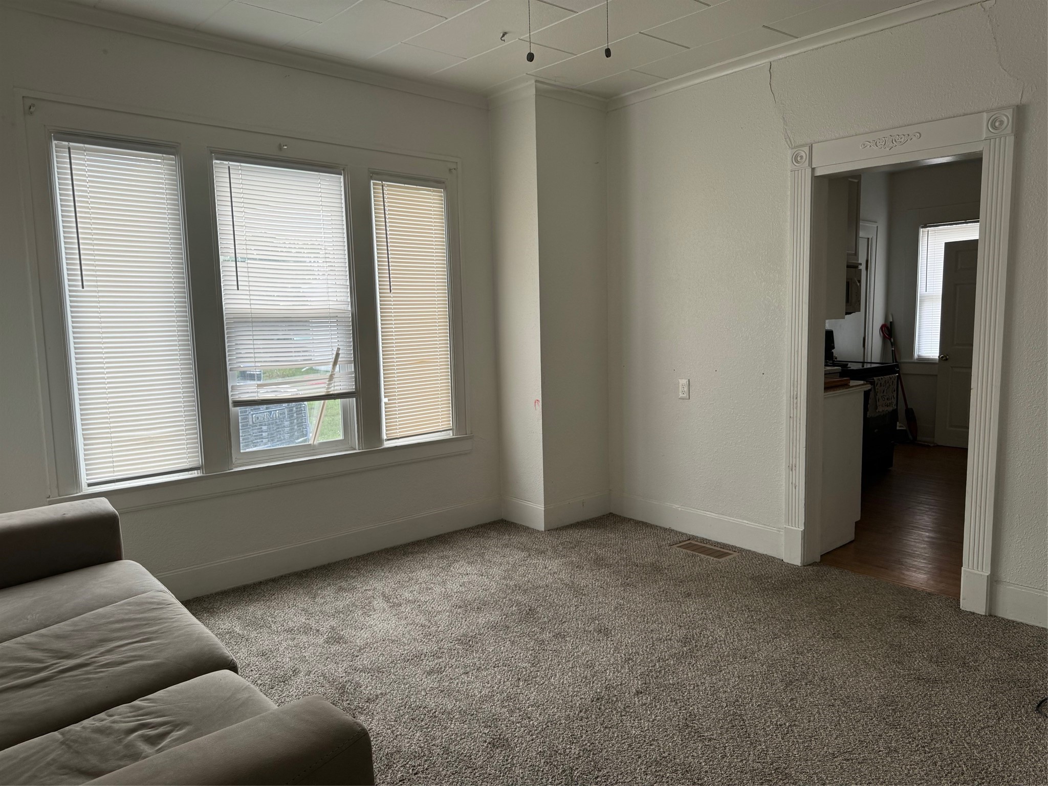 708 6th Street N Property Photo 2