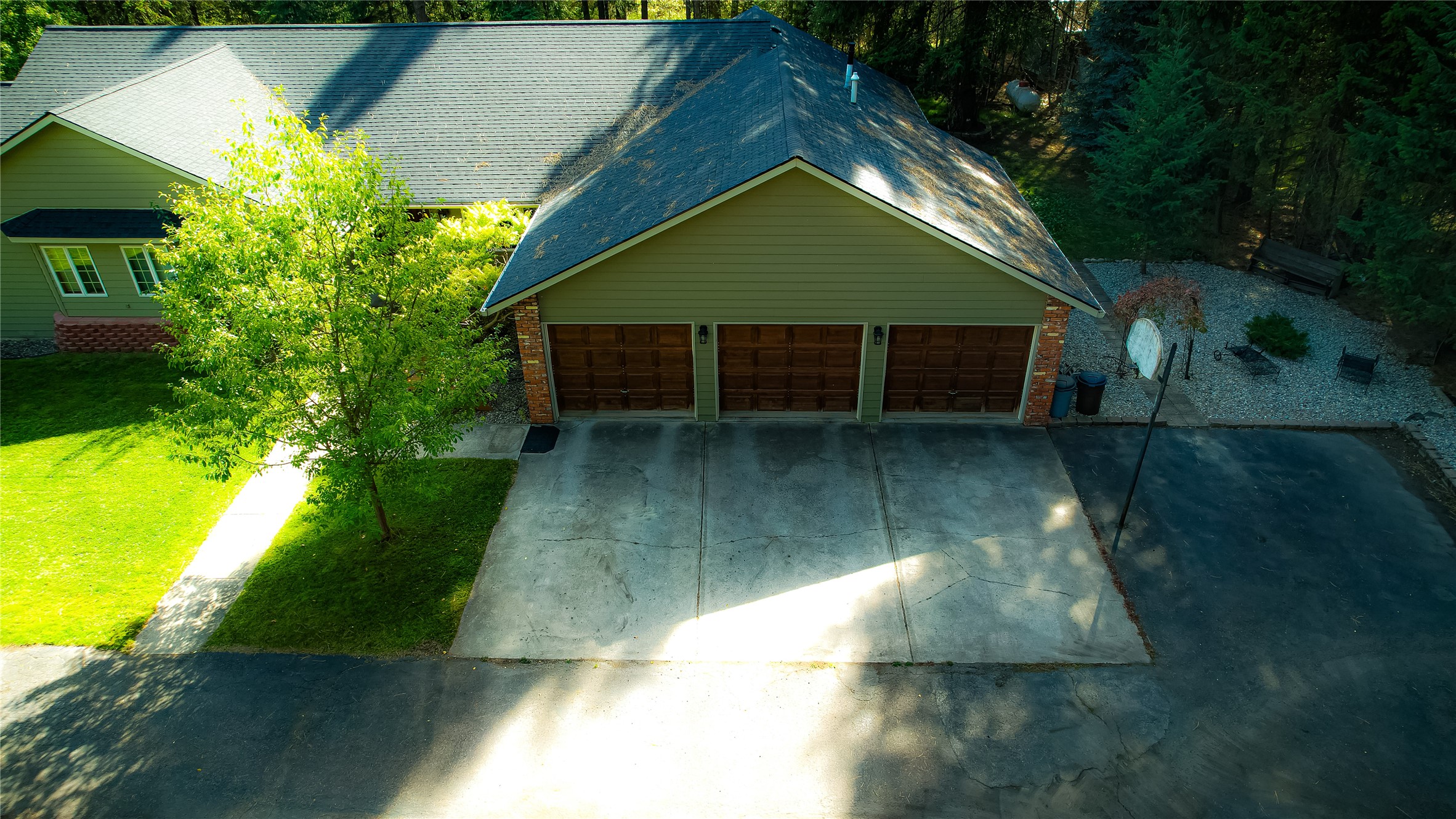 471 Shalom Drive Property Photo 2