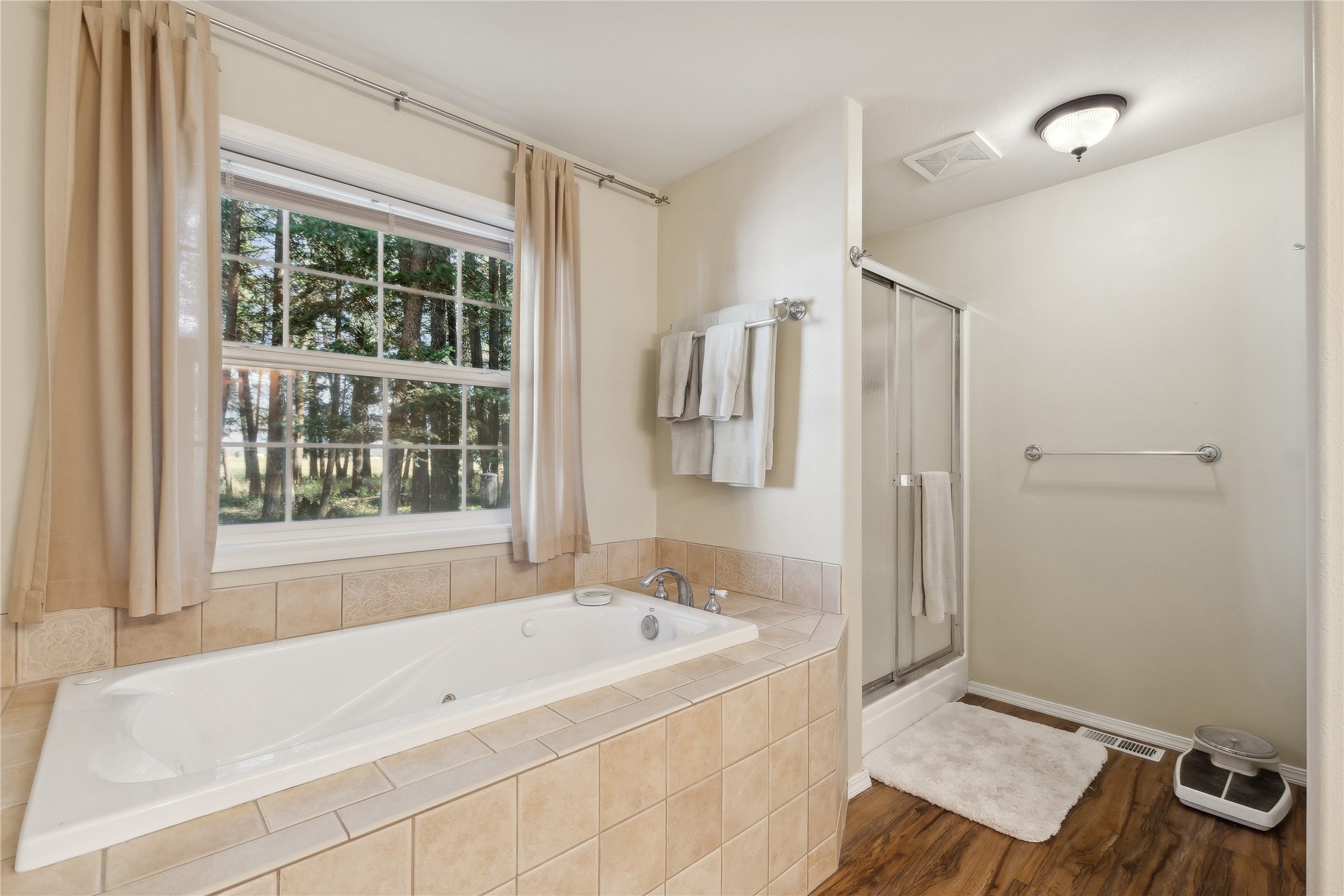 79 Eden Court Property Photo 36