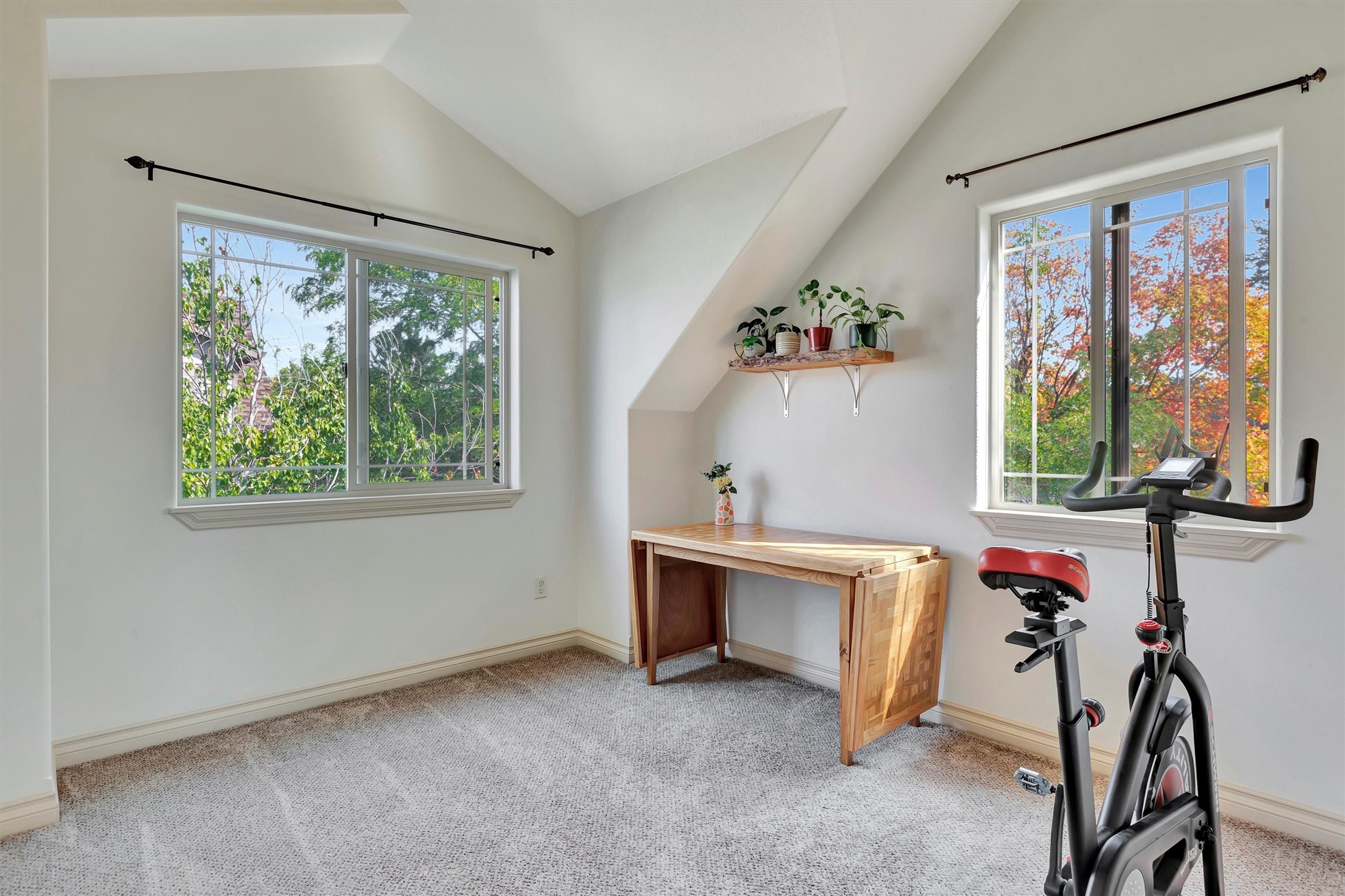 2215 Kensington Avenue Property Photo 14