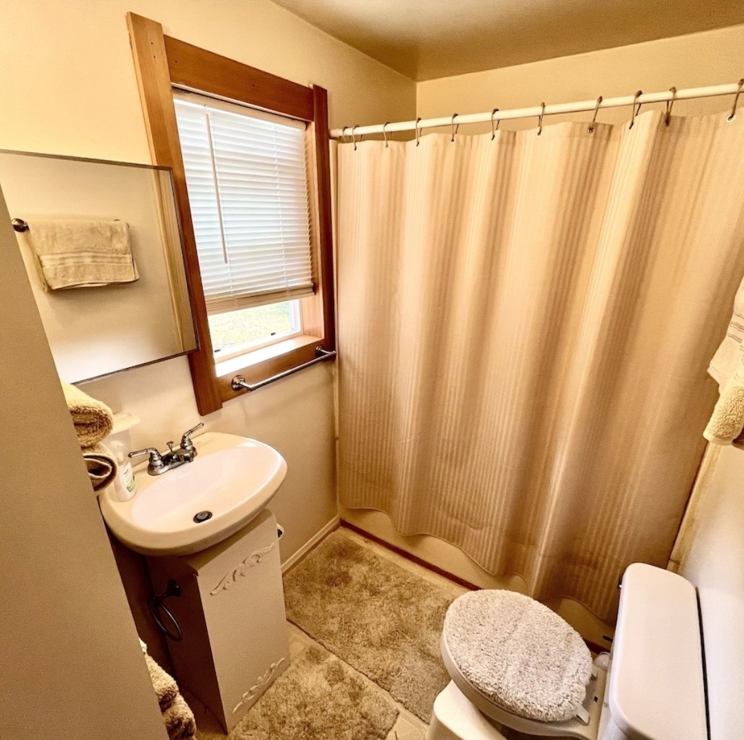 707 5th Avenue E Property Photo 10