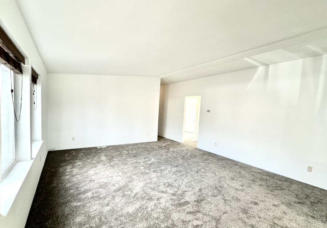 3000 Villard Avenue 51 Property Photo 5