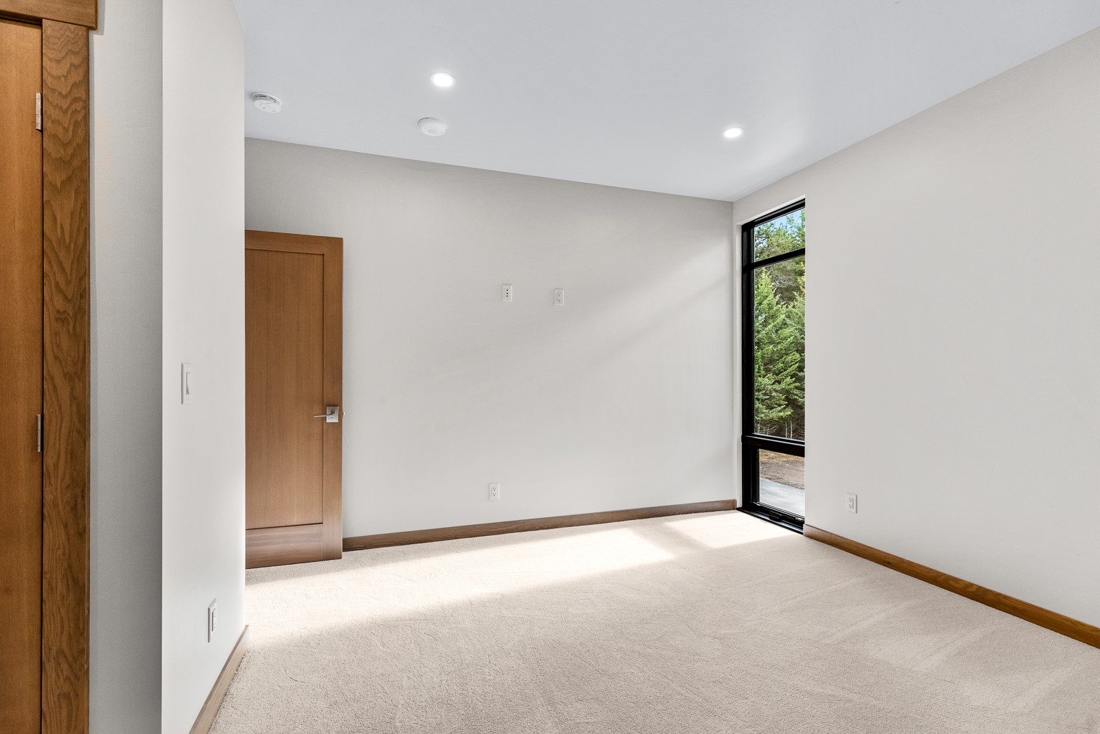 86 Serpentine Circle 208 Property Photo 8