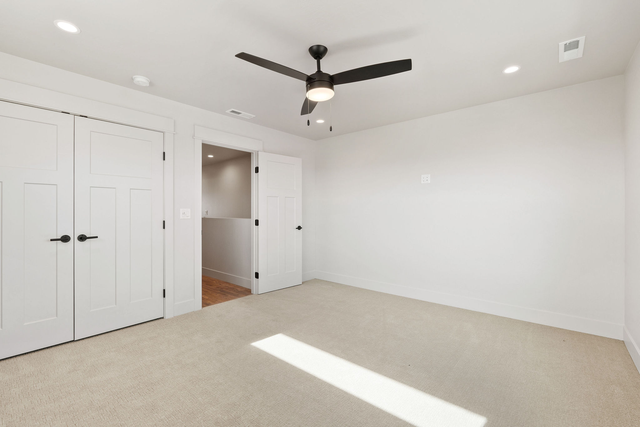 606 Holstein Way Property Photo 23