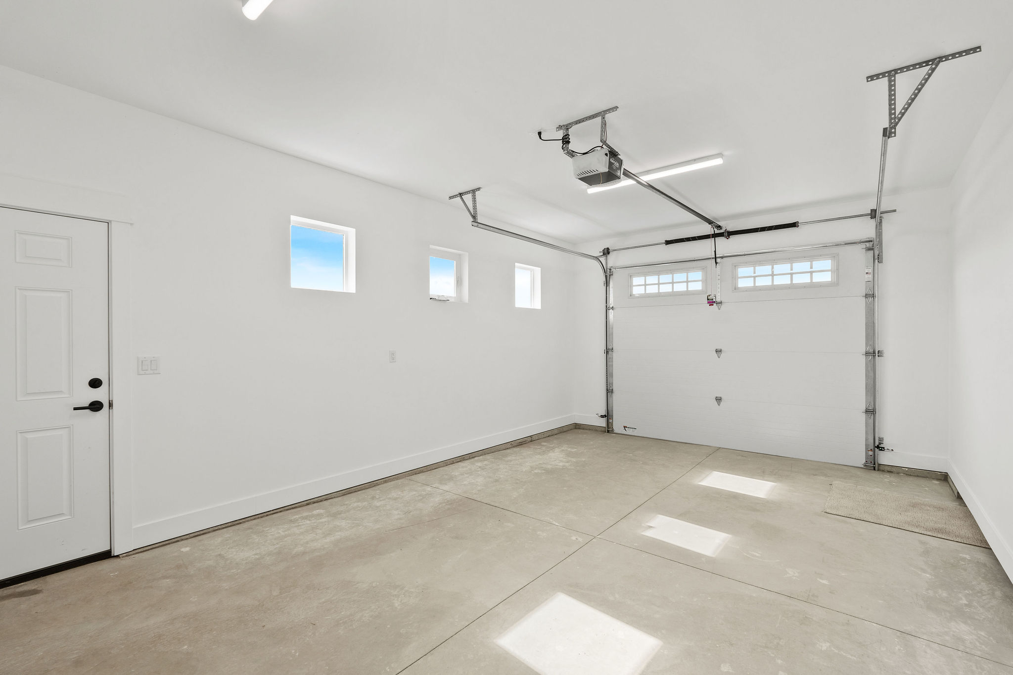 606 Holstein Way Property Photo 31