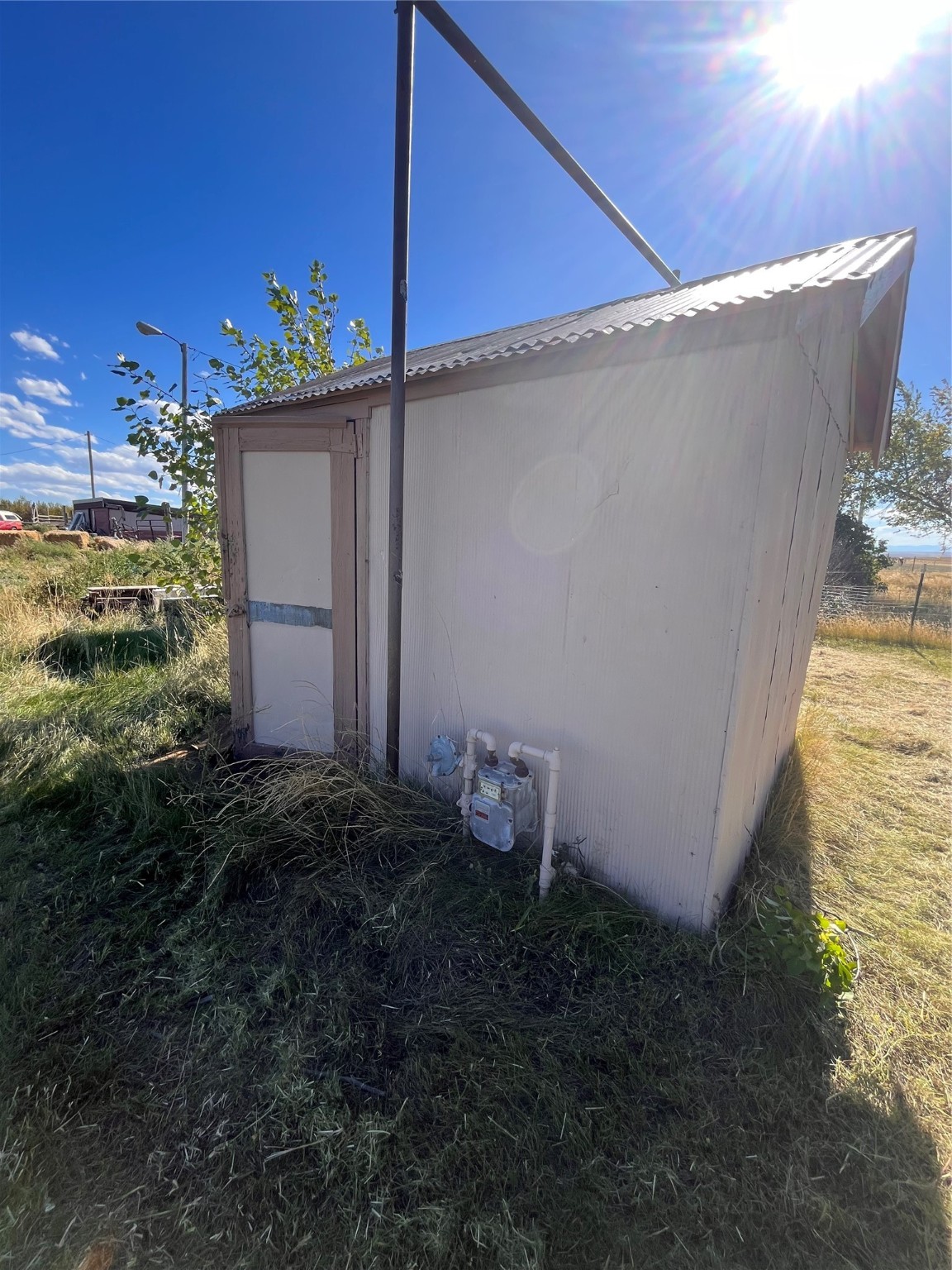 25796 Us Hwy 2 Property Photo 8