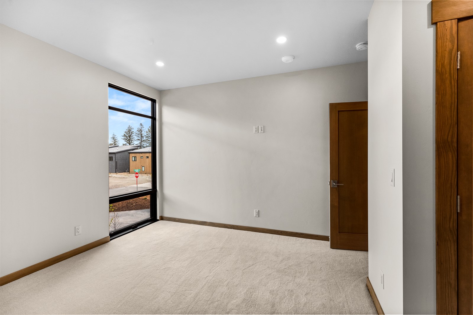 86 Serpentine Circle 207 Property Photo 10