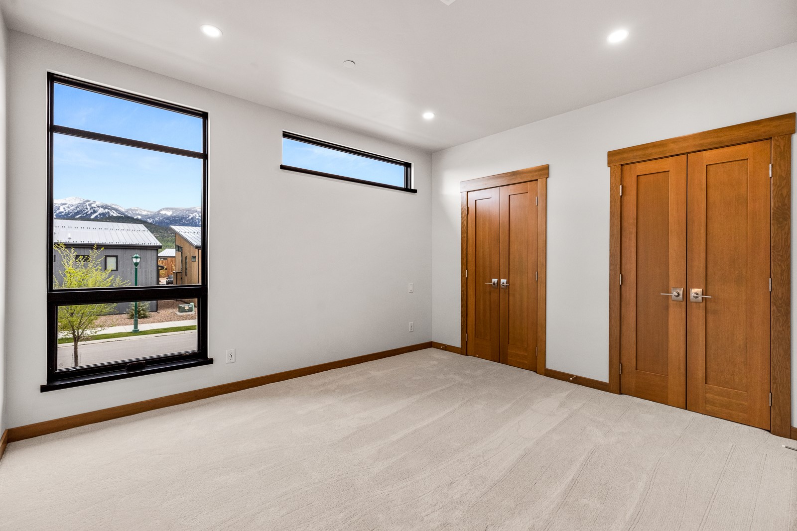 86 Serpentine Circle 207 Property Photo 14