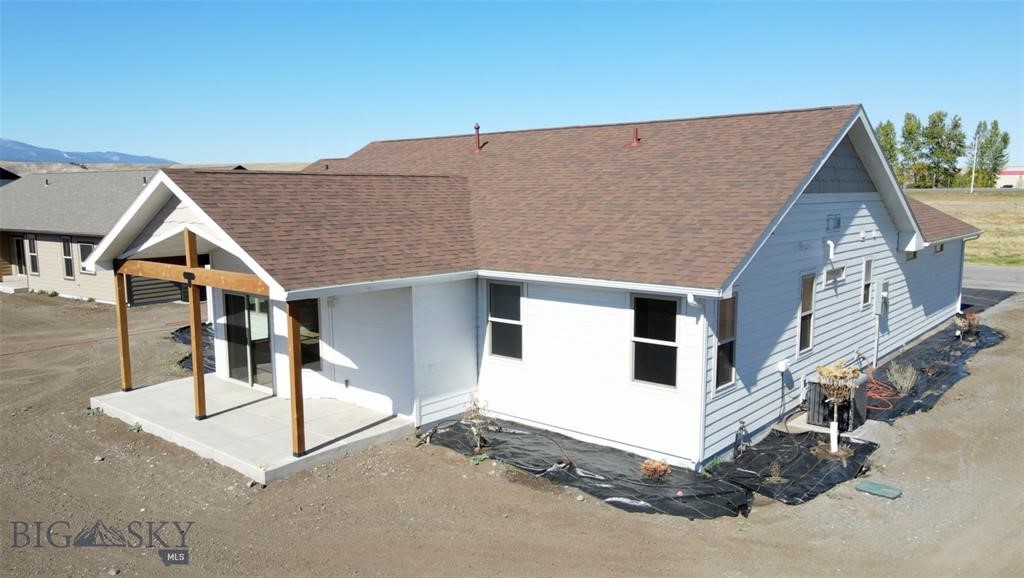 1020 Sagebrush Lane Property Photo 9