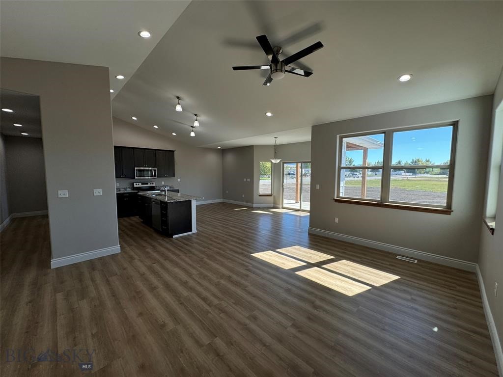 1020 Sagebrush Lane Property Photo 14