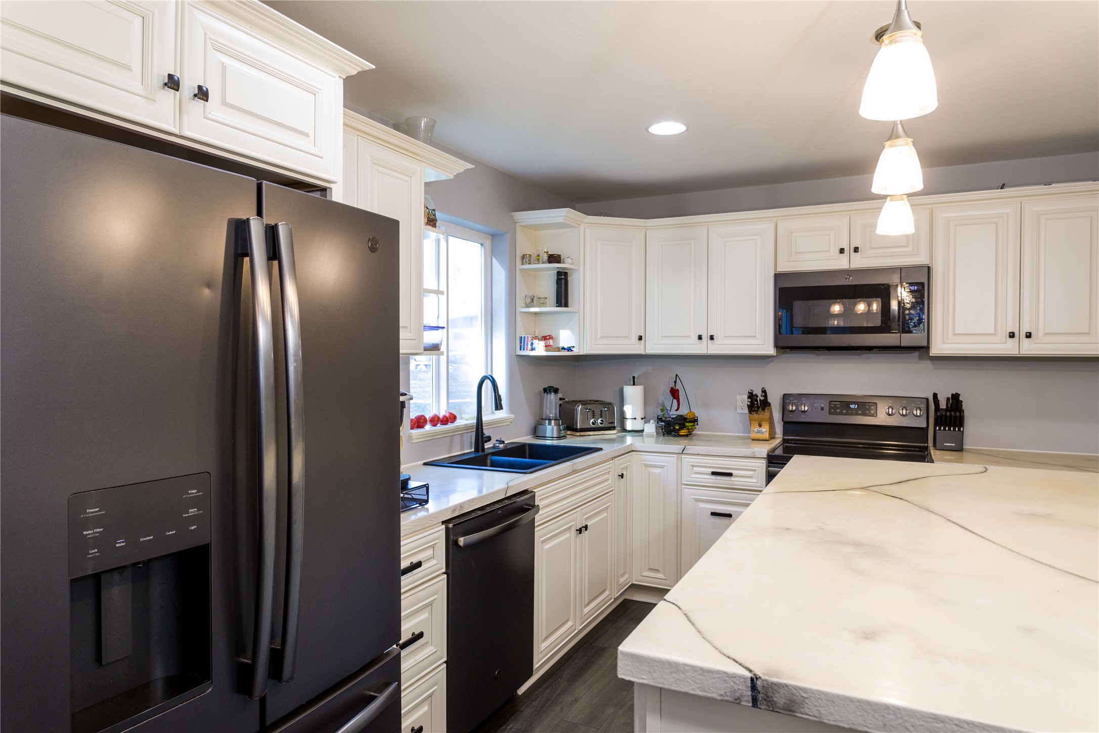 154 Riverside Avenue Property Photo 19
