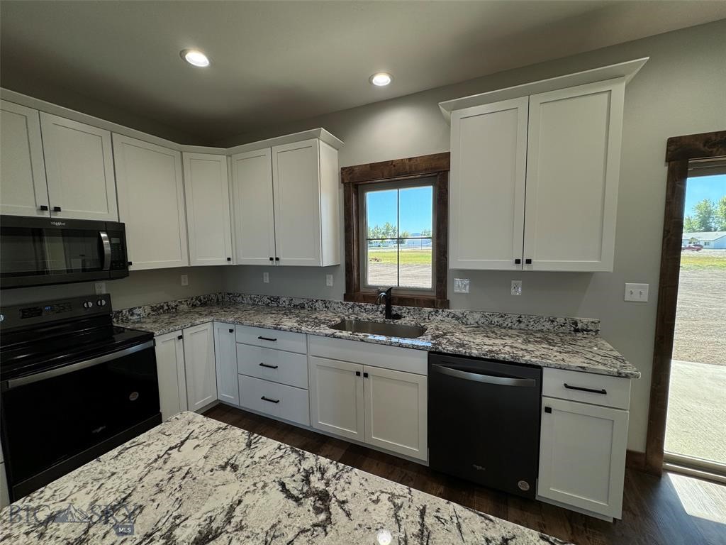 1012 Sagebrush Lane Property Photo 12