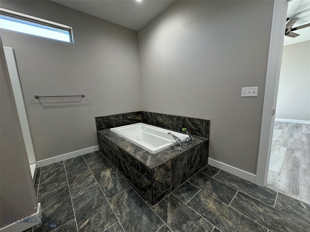 1002 Sagebrush Lane Property Photo 31