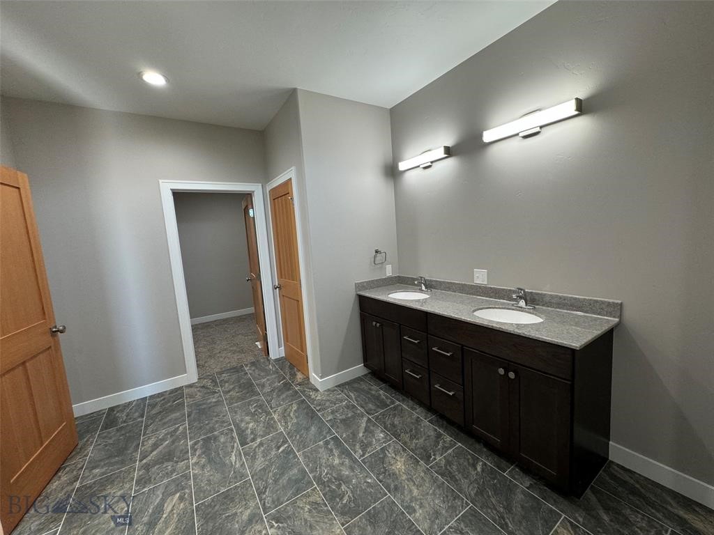 1002 Sagebrush Lane Property Photo 33