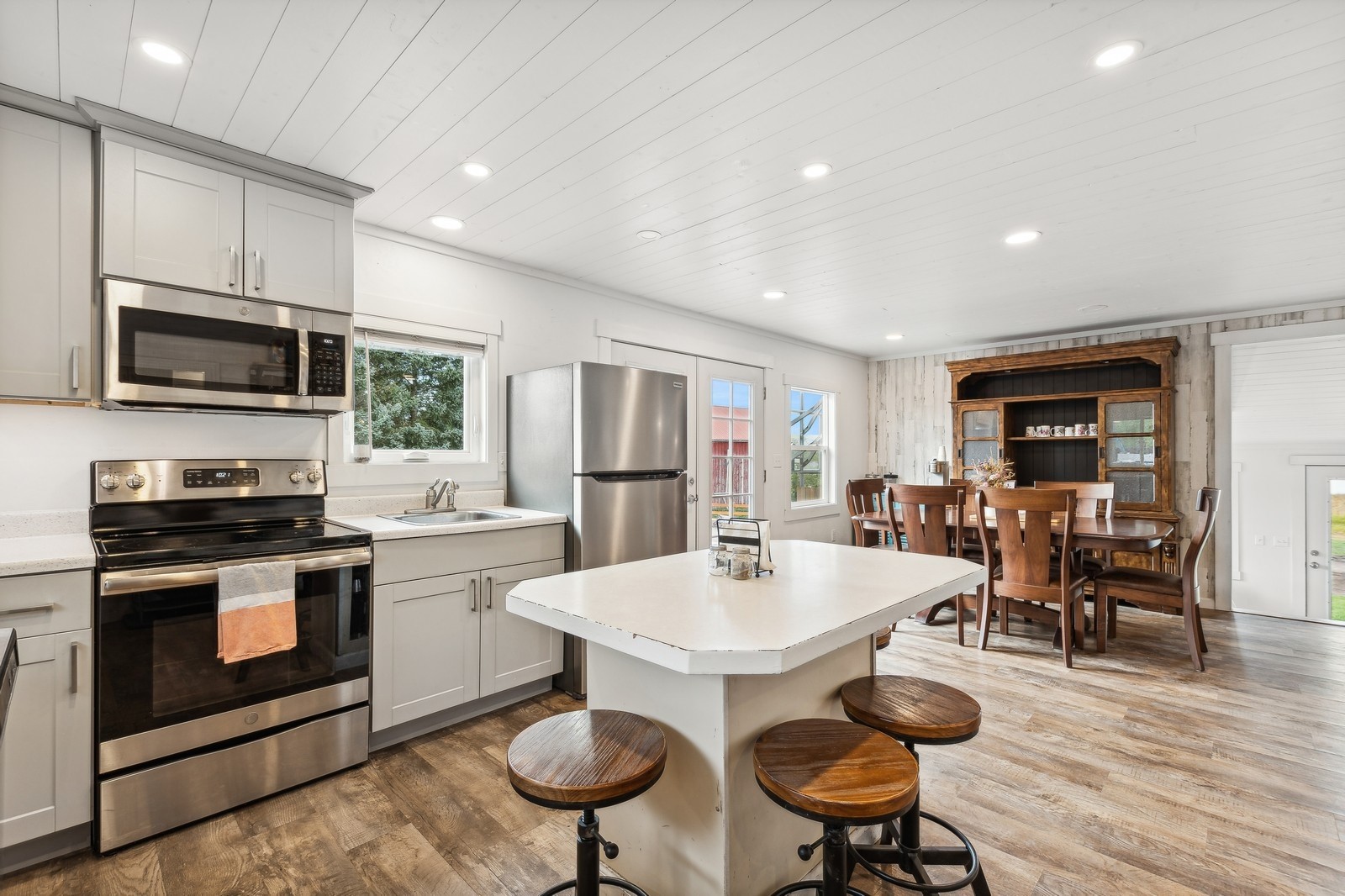 170 Creston Road Property Photo 47
