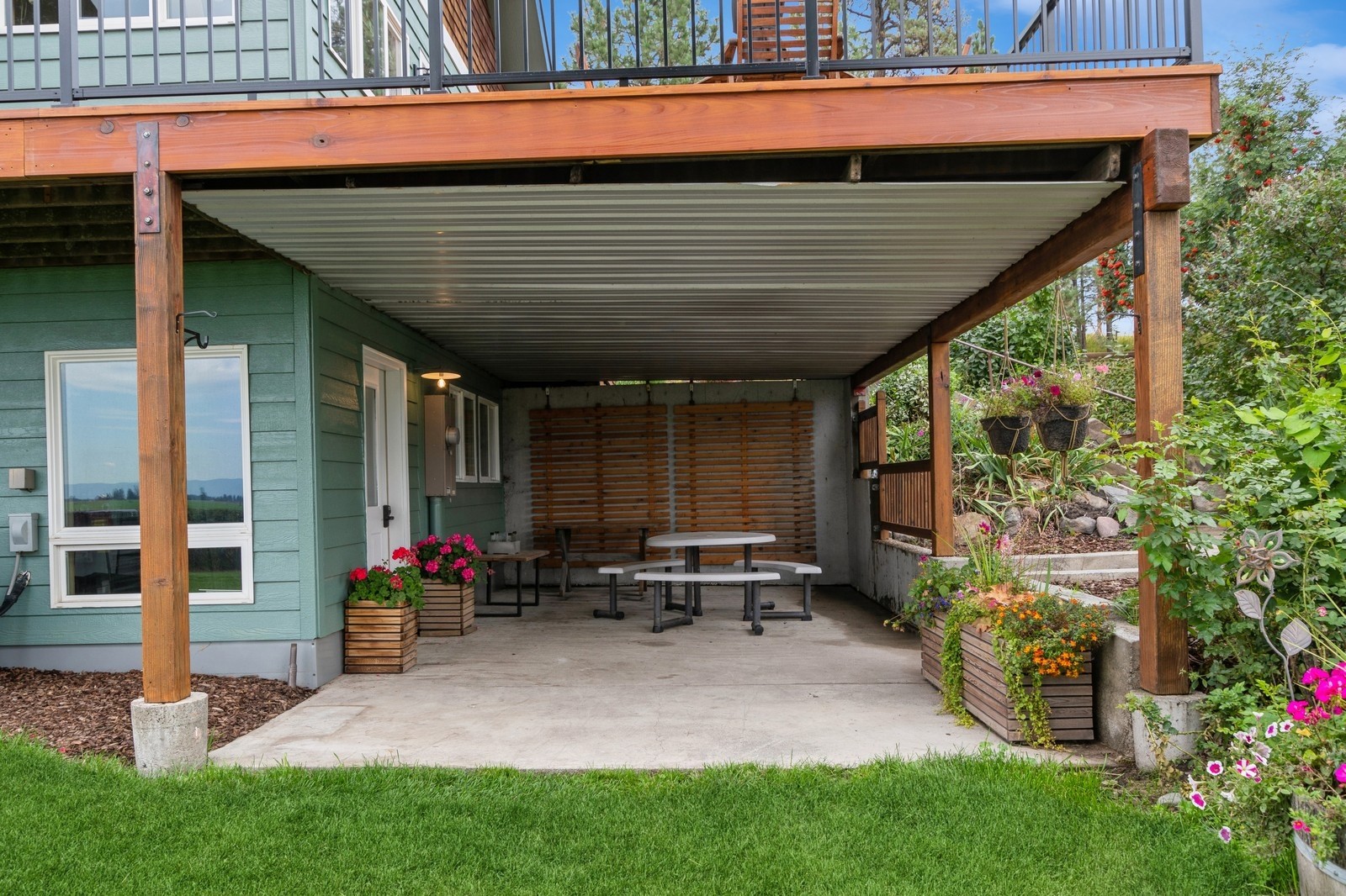 170 Creston Road Property Photo 79