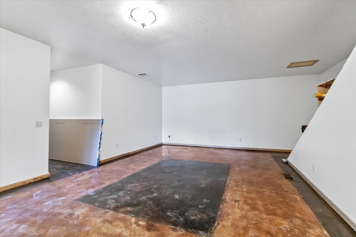 169 Brookes Drive Property Photo 2