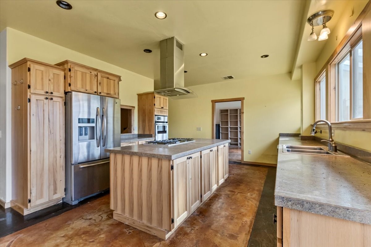 169 Brookes Drive Property Photo 10
