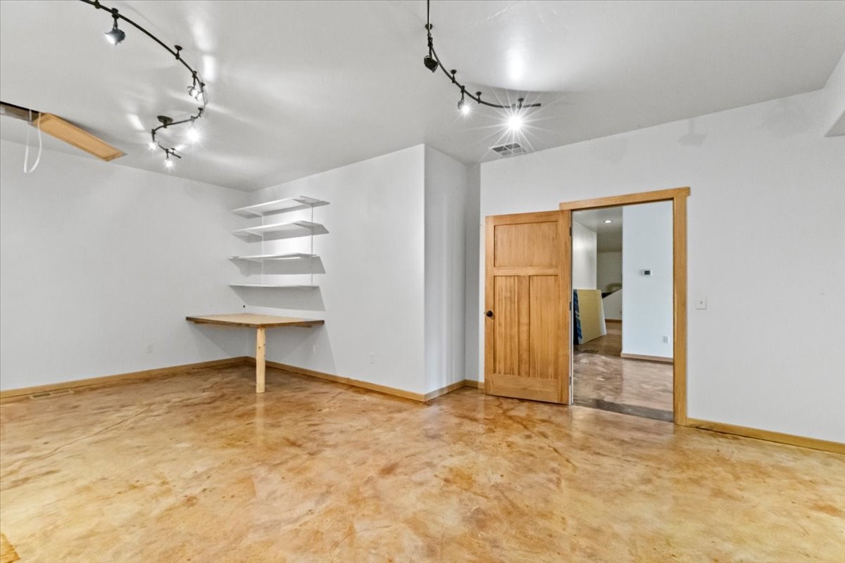 169 Brookes Drive Property Photo 17