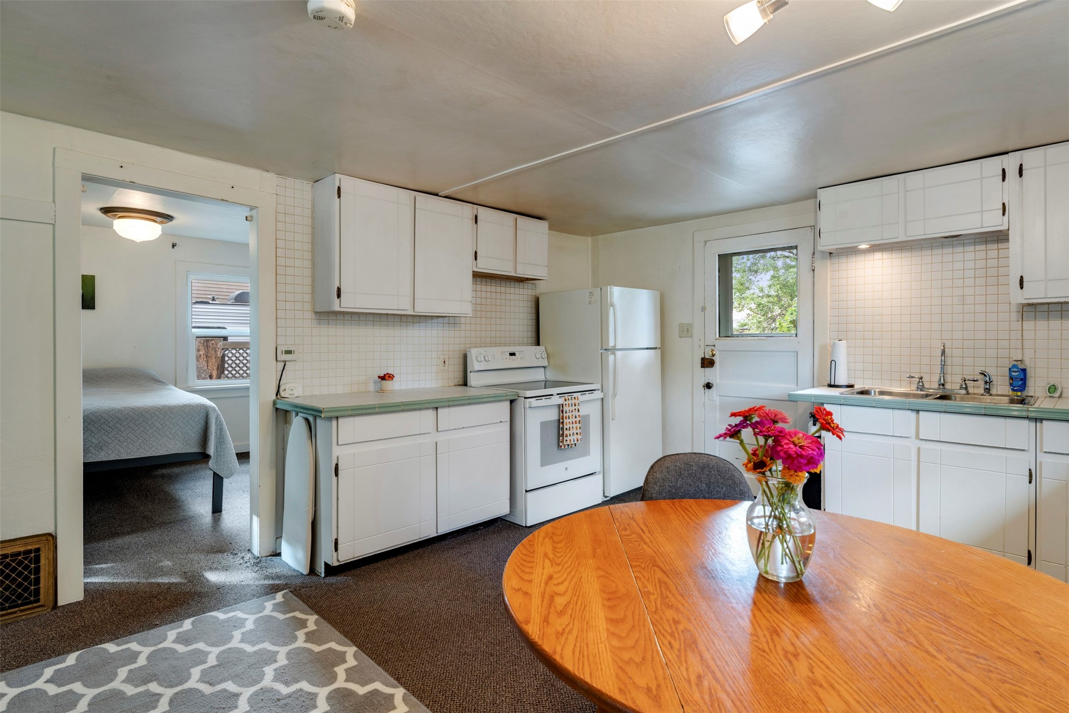 1614 S 9th Street W Property Photo 9