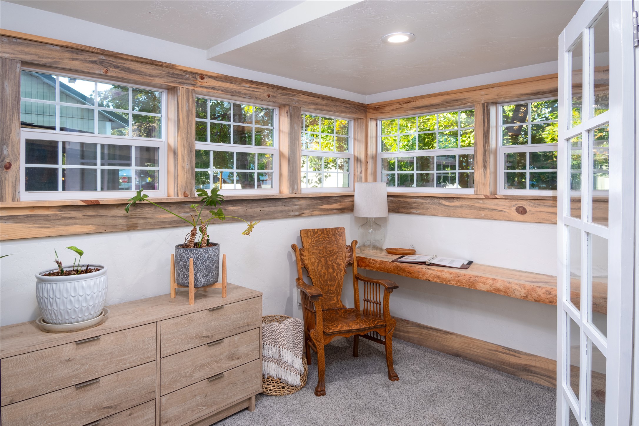 804 Mineral Avenue Property Photo 17