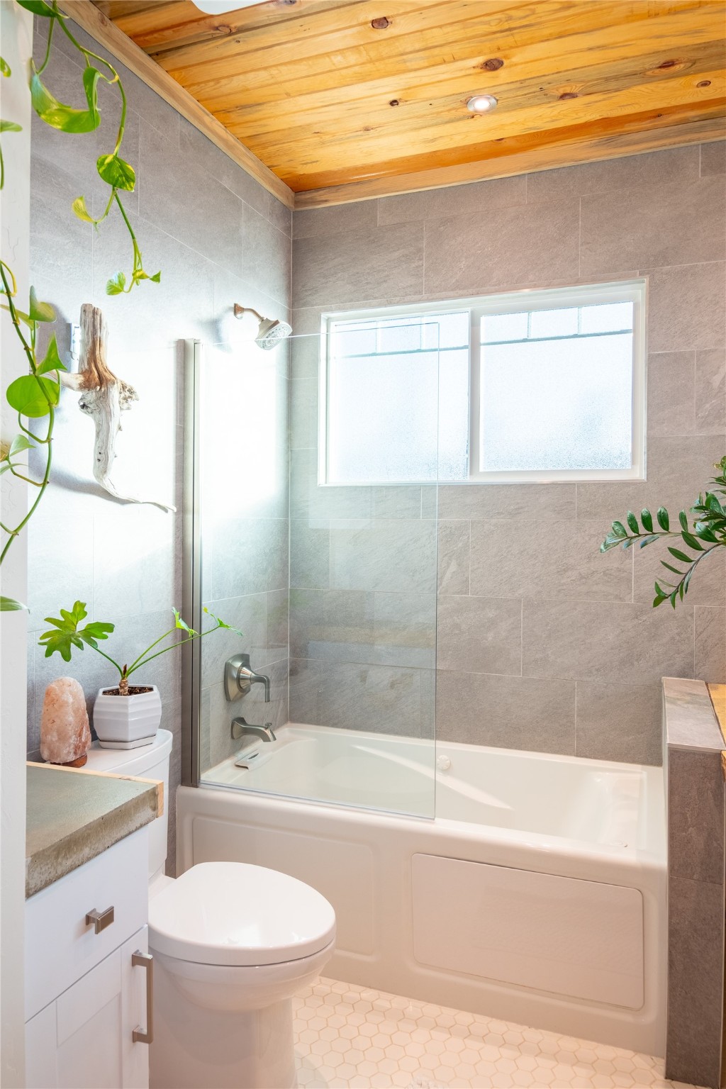 804 Mineral Avenue Property Photo 18