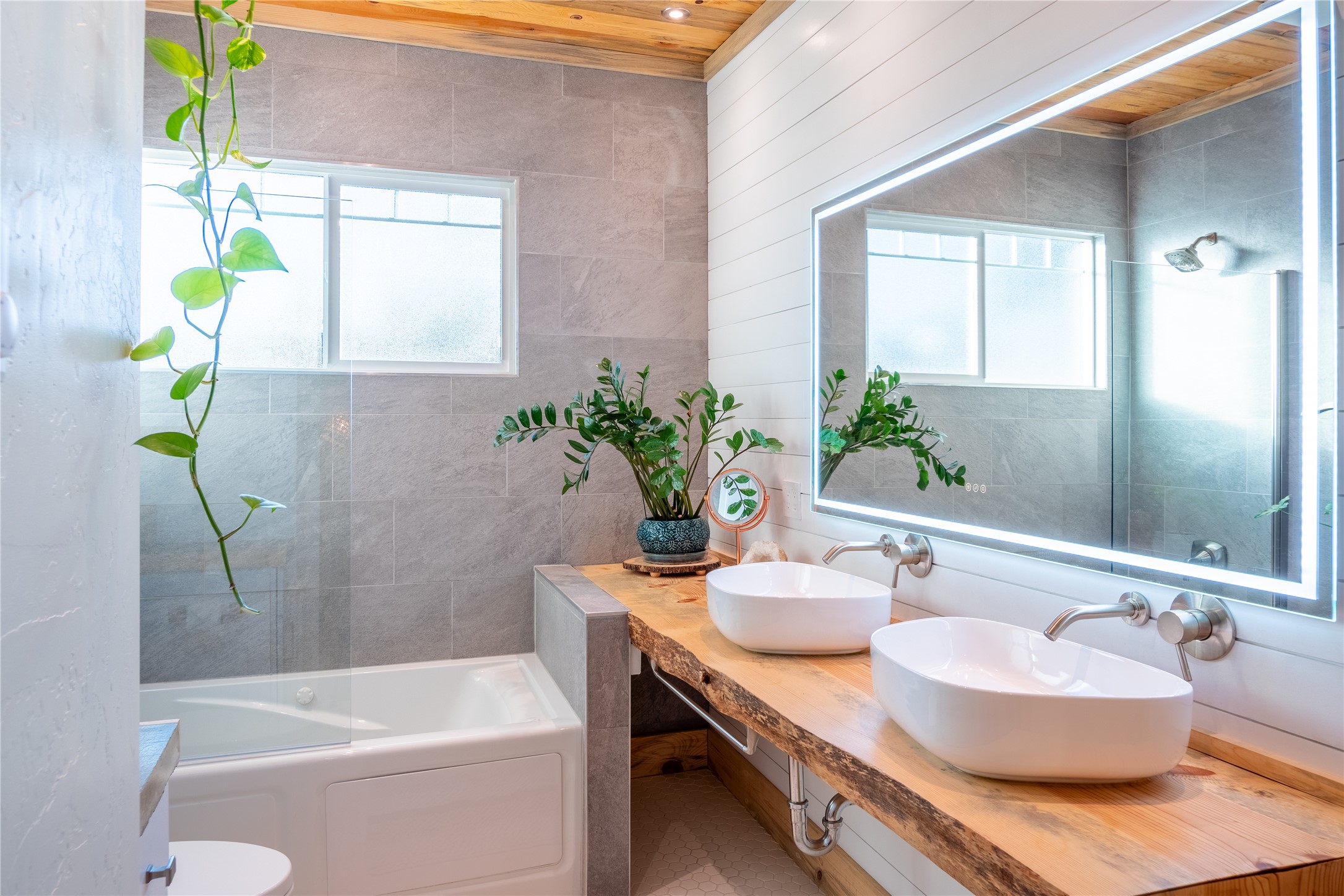 804 Mineral Avenue Property Photo 19