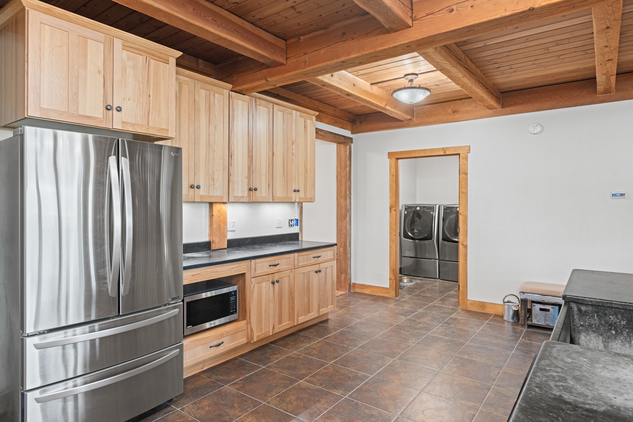 1200 Shaw Lane Property Photo 14