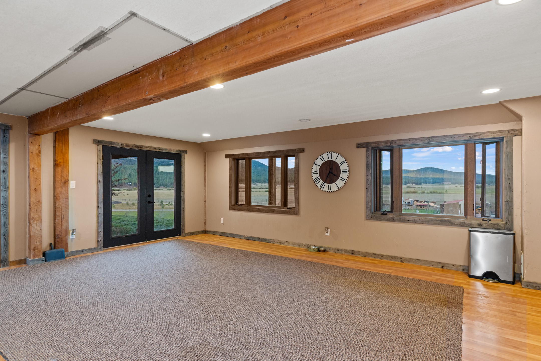 1200 Shaw Lane Property Photo 35