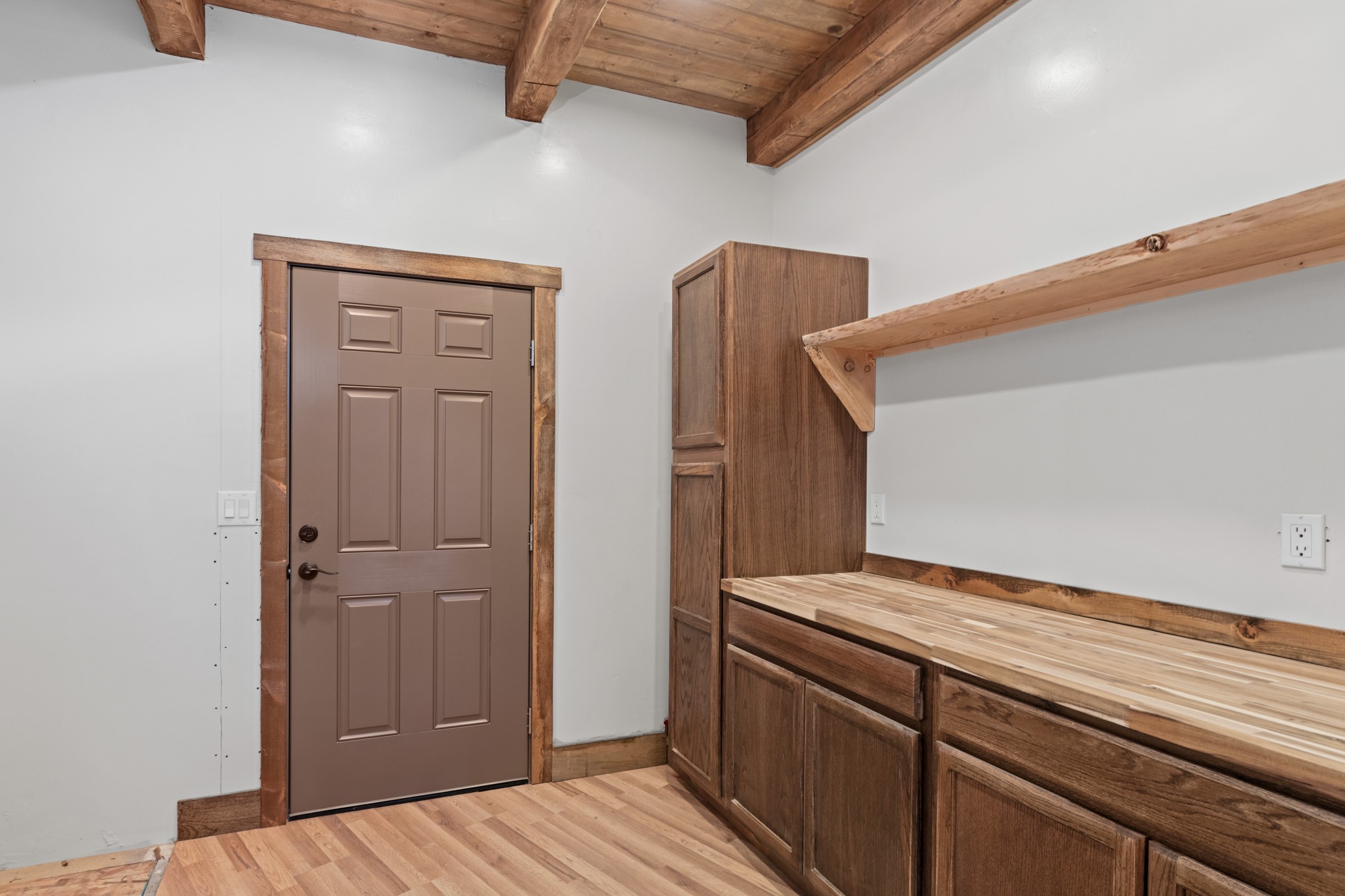 1200 Shaw Lane Property Photo 43