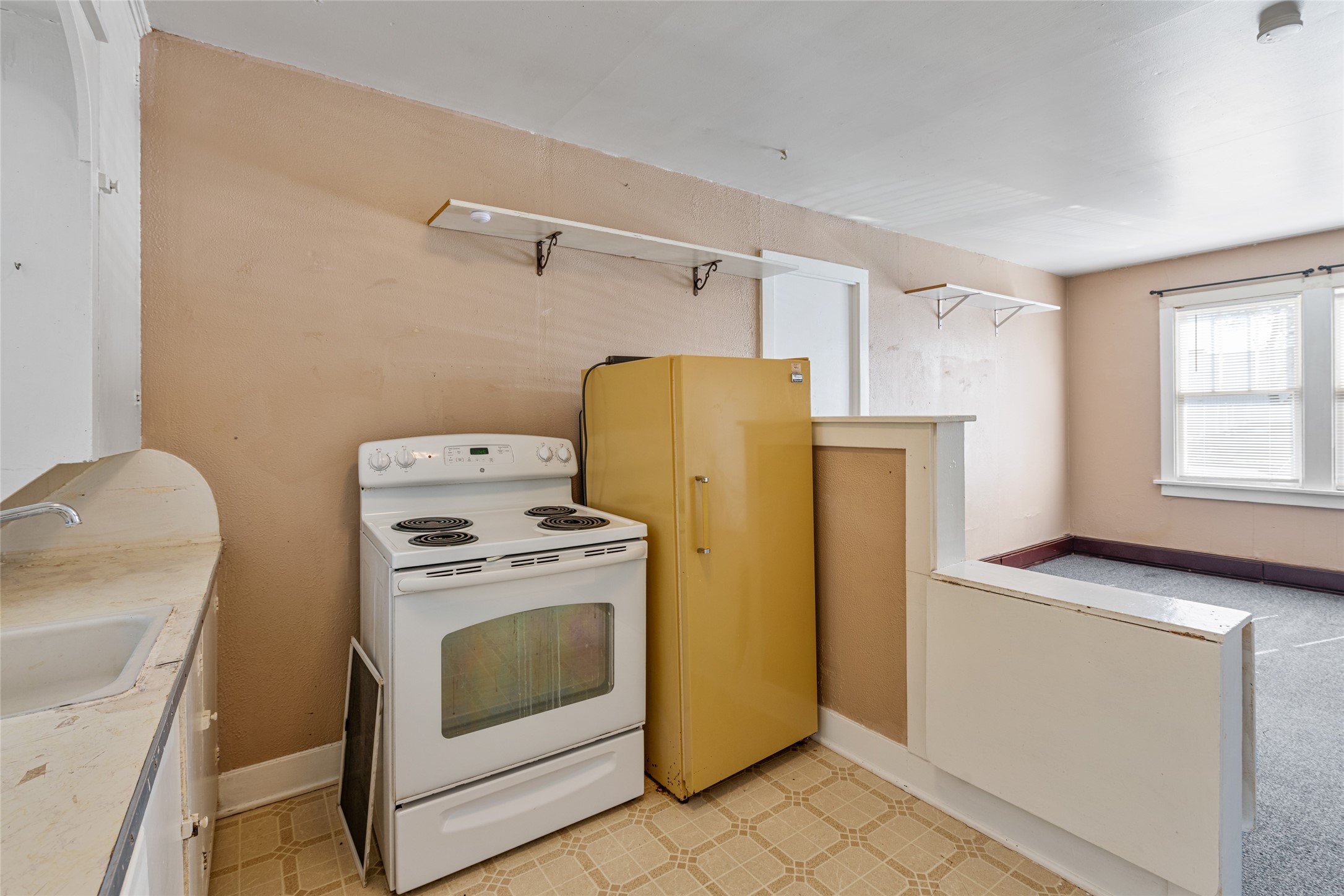 227 W Montana Street W Property Photo 9
